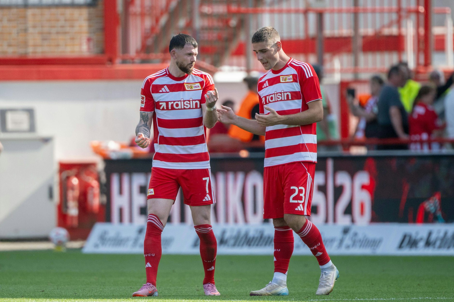 Unions Sturmduo Oliver Burke und Andrej Ilic waren beim 0:1-Test gegen Olympiakos Piräus rat- und torlos.