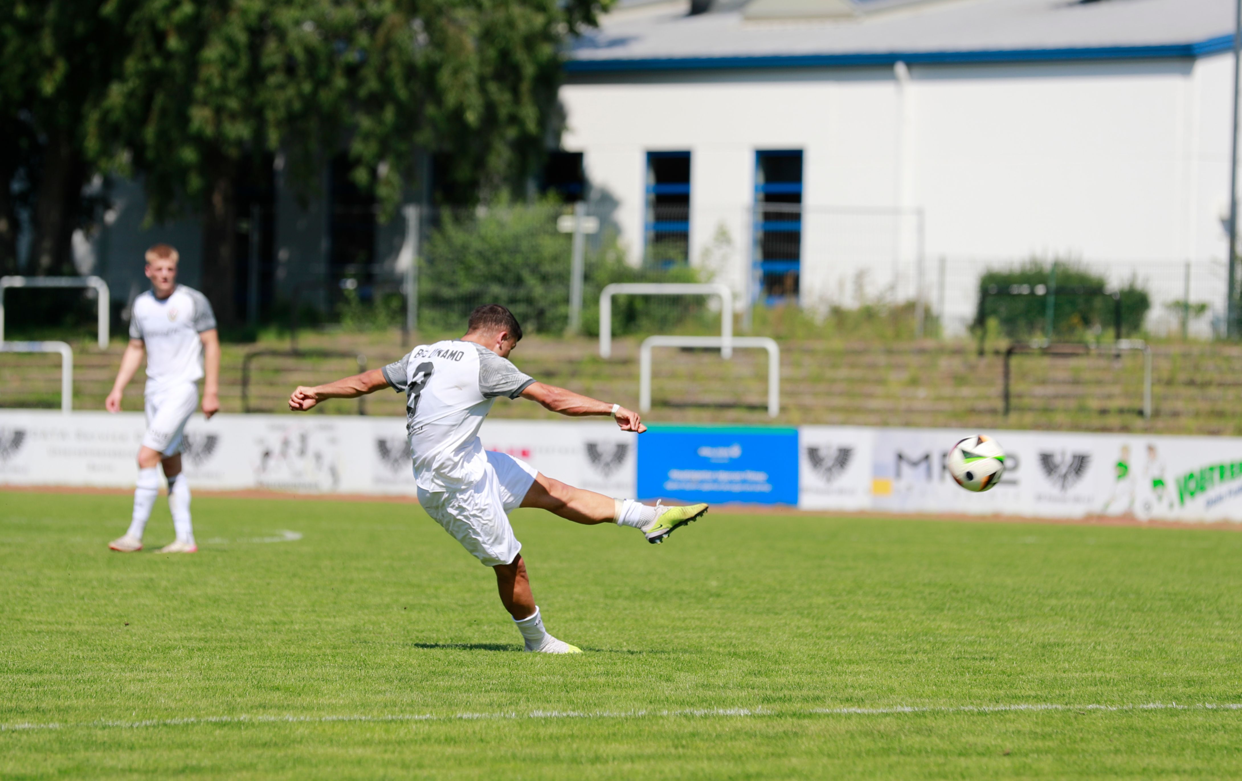 Erster BFC-Sieg: Shcherba ballert Dynamo mit Traumtor aus dem Keller