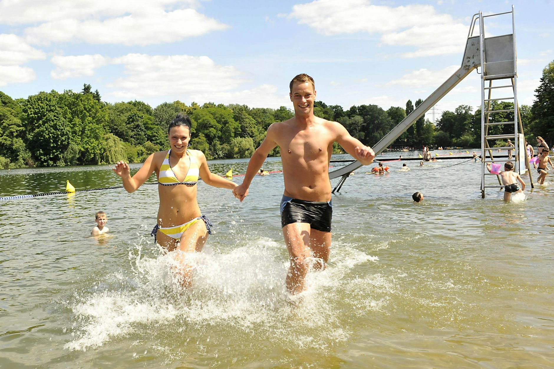Das Strandbad Plötzensee: Nur hier ist am See in Wedding Schwimmen erlaubt.