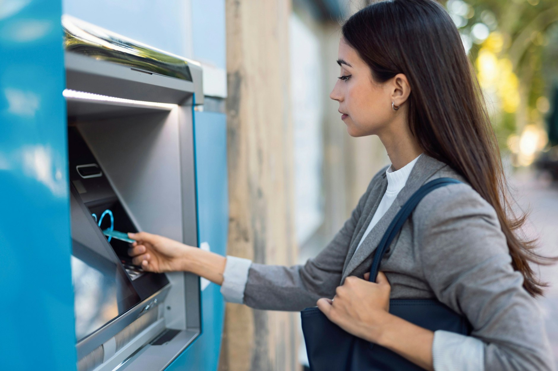 Französische und spanische Direktbanken bieten im August die besten Zinsen auf Tagesgeld.