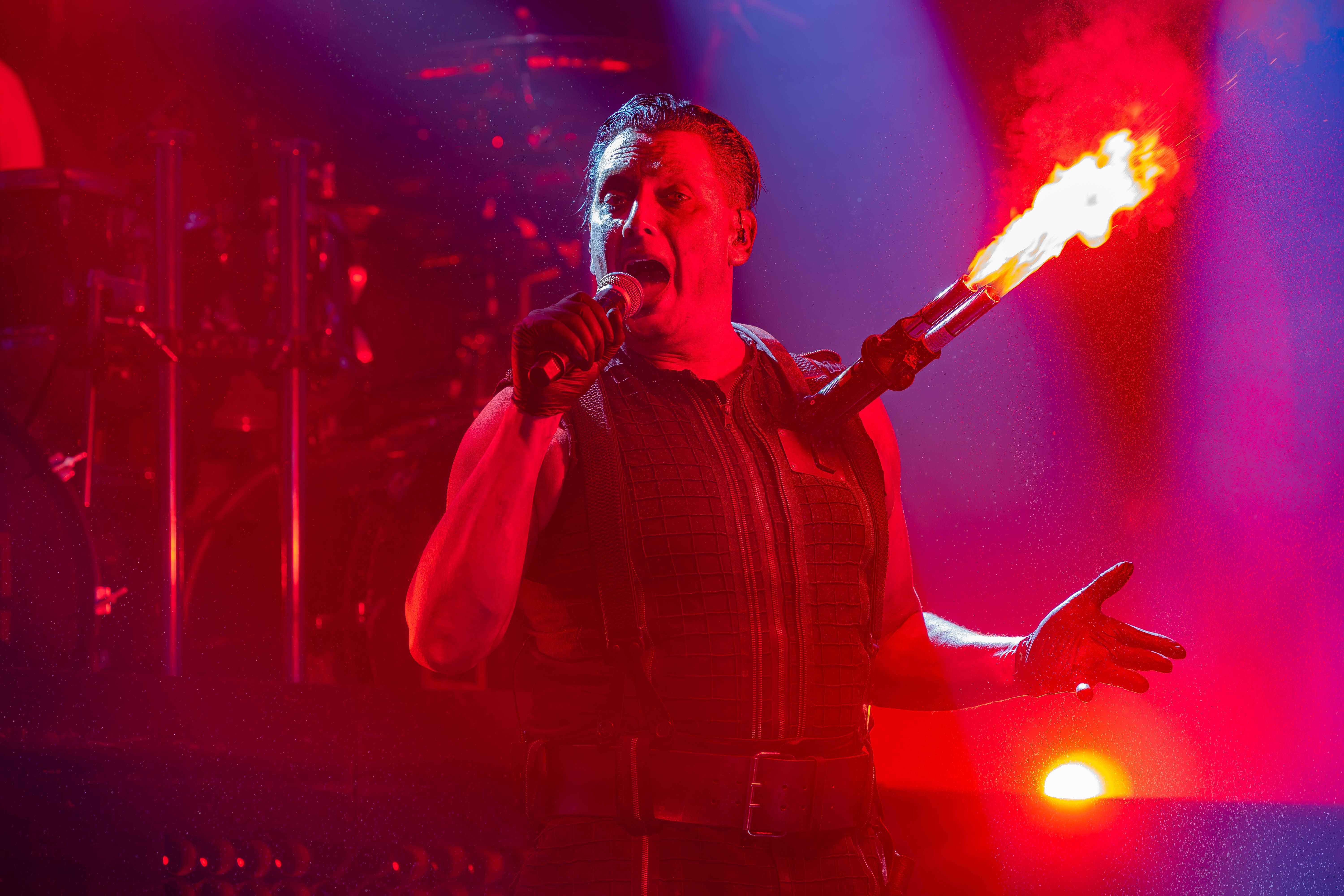 Image - Angst vor Schutt und Asche: Rammstein-Show muss verlegt werden!