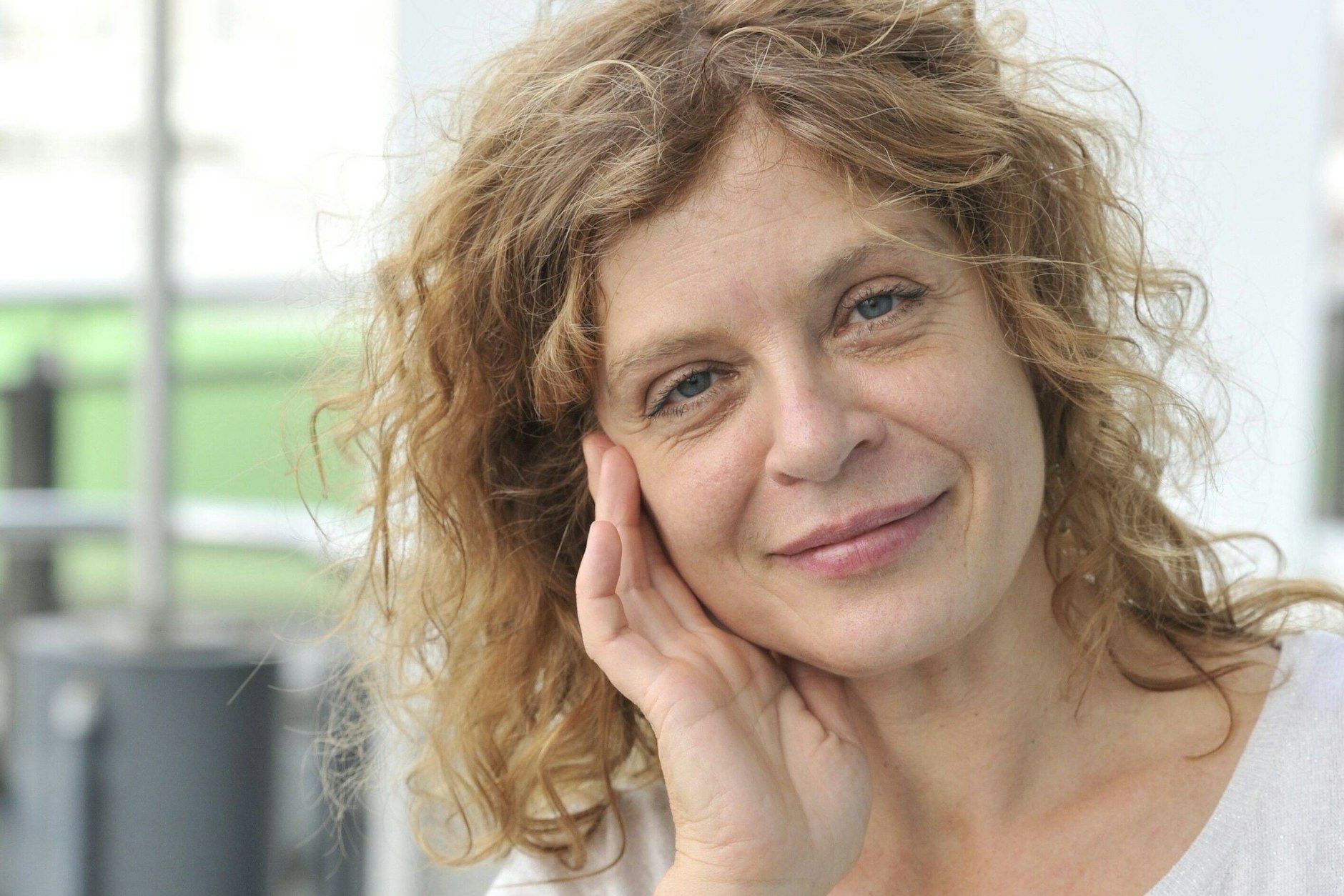 Die Autorin Susanne Schädlich hat schon einmal Fakten und Fiktion zusammengeführt, in ihrem Buch&nbsp;„Briefe ohne Unterschrift“&nbsp;über Hörerpost aus der DDR an die BBC.