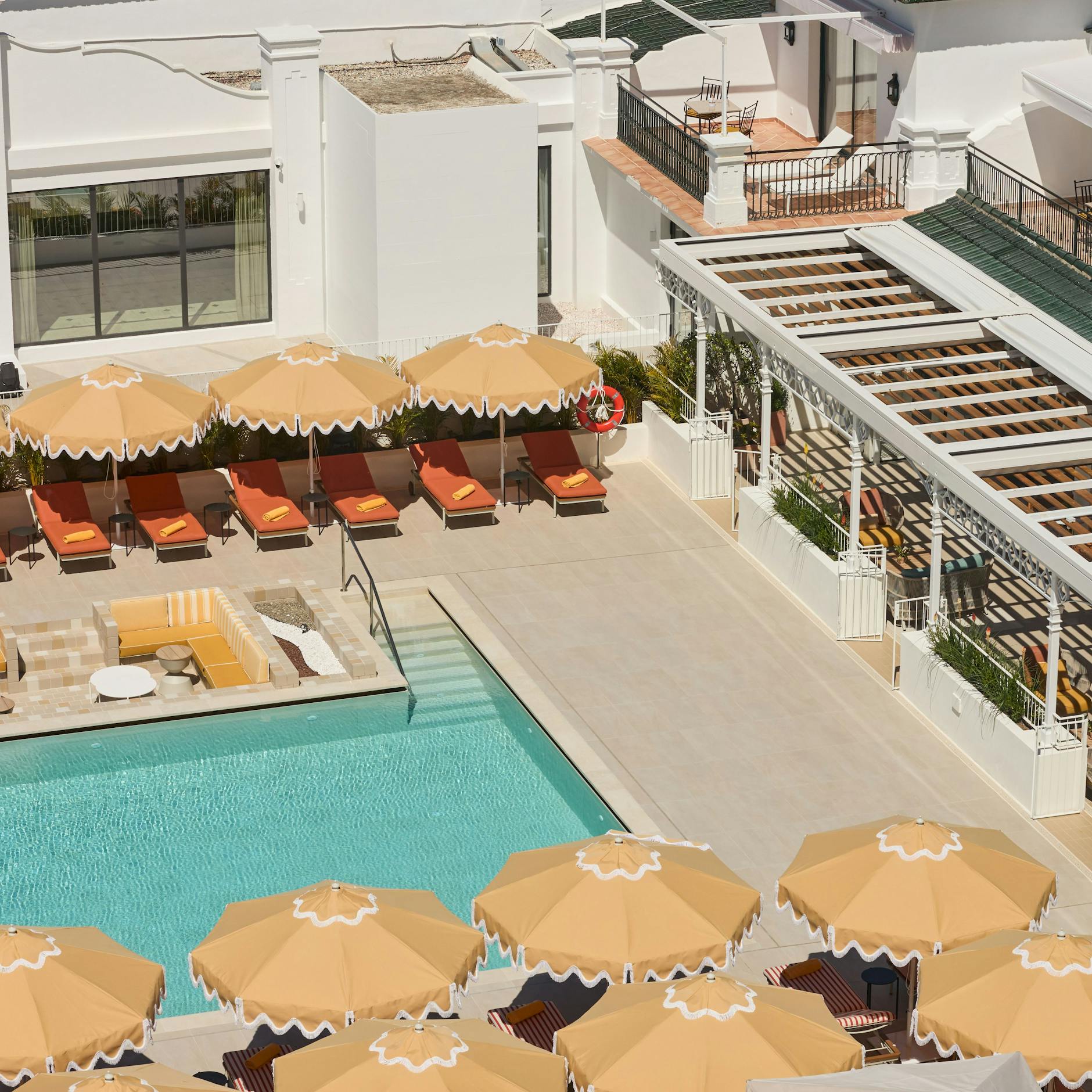 Image - Sieben Wochen Regenwetter: Für diesen Berliner Sommer gibt es nur einen Ausweg