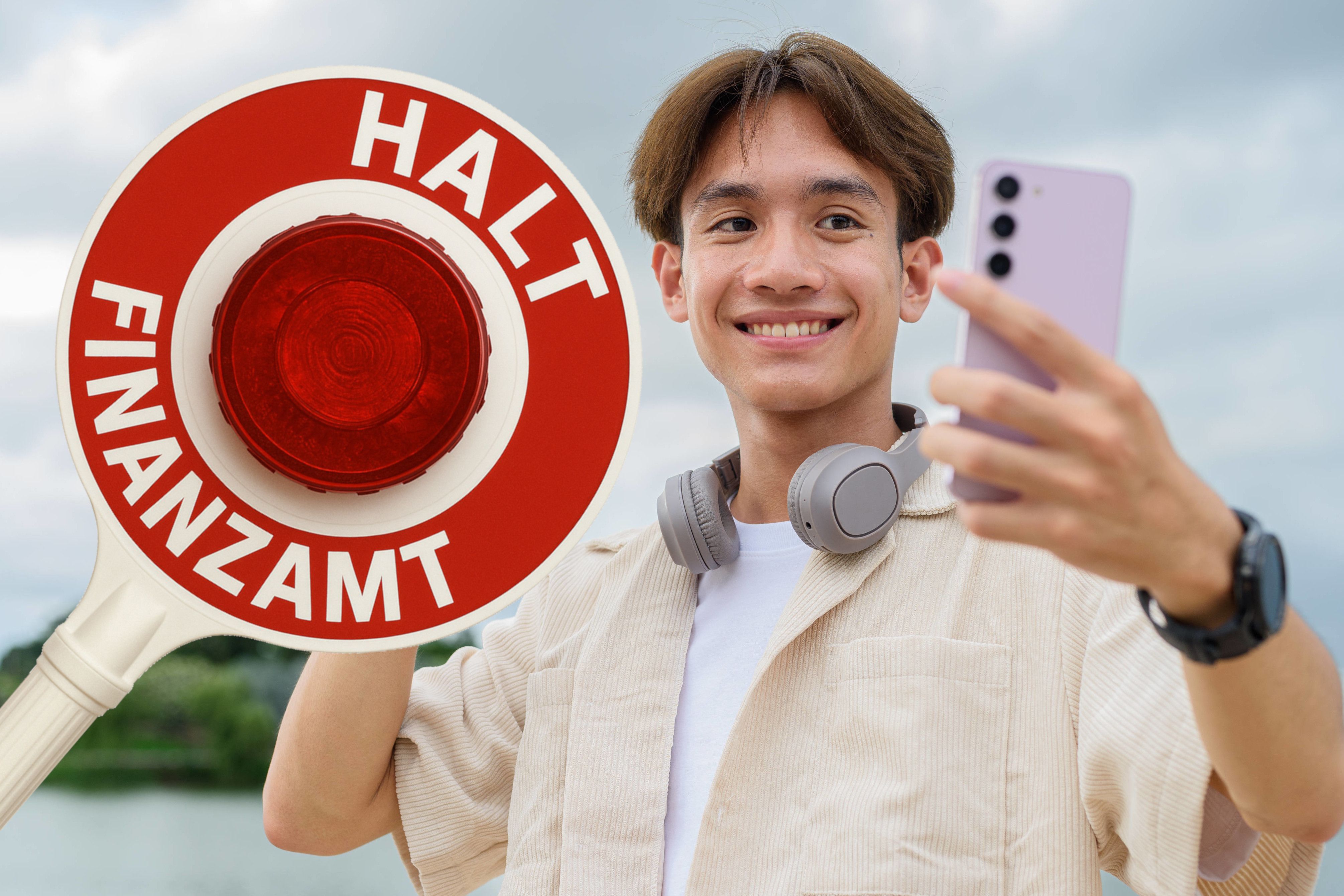 4000 Datensätze! Steuerfahnder knöpfen sich Berlins Influencer vor