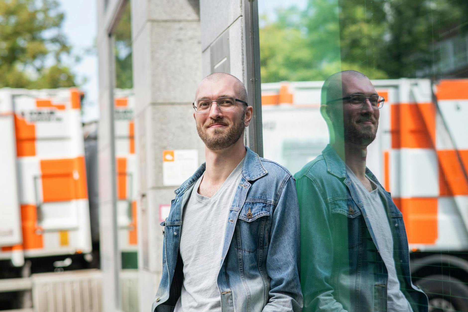 Fabian Wolf ist Azubi bei der BSR. Der 32-Jährige hat sich das gut überlegt.