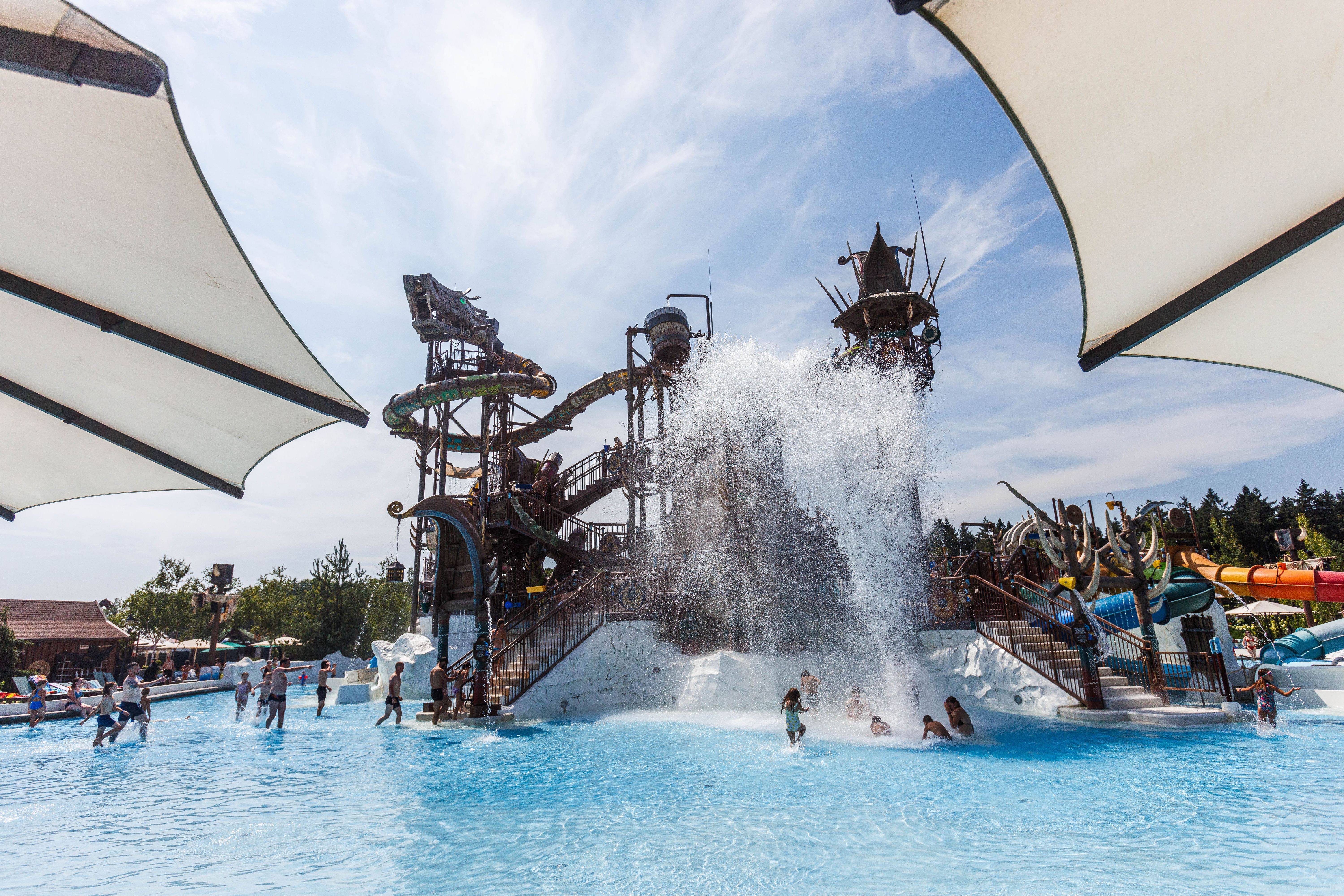 Aus Wasserpark in Rust gelockt und missbraucht: Polizei fahndet international nach Verdächtigem