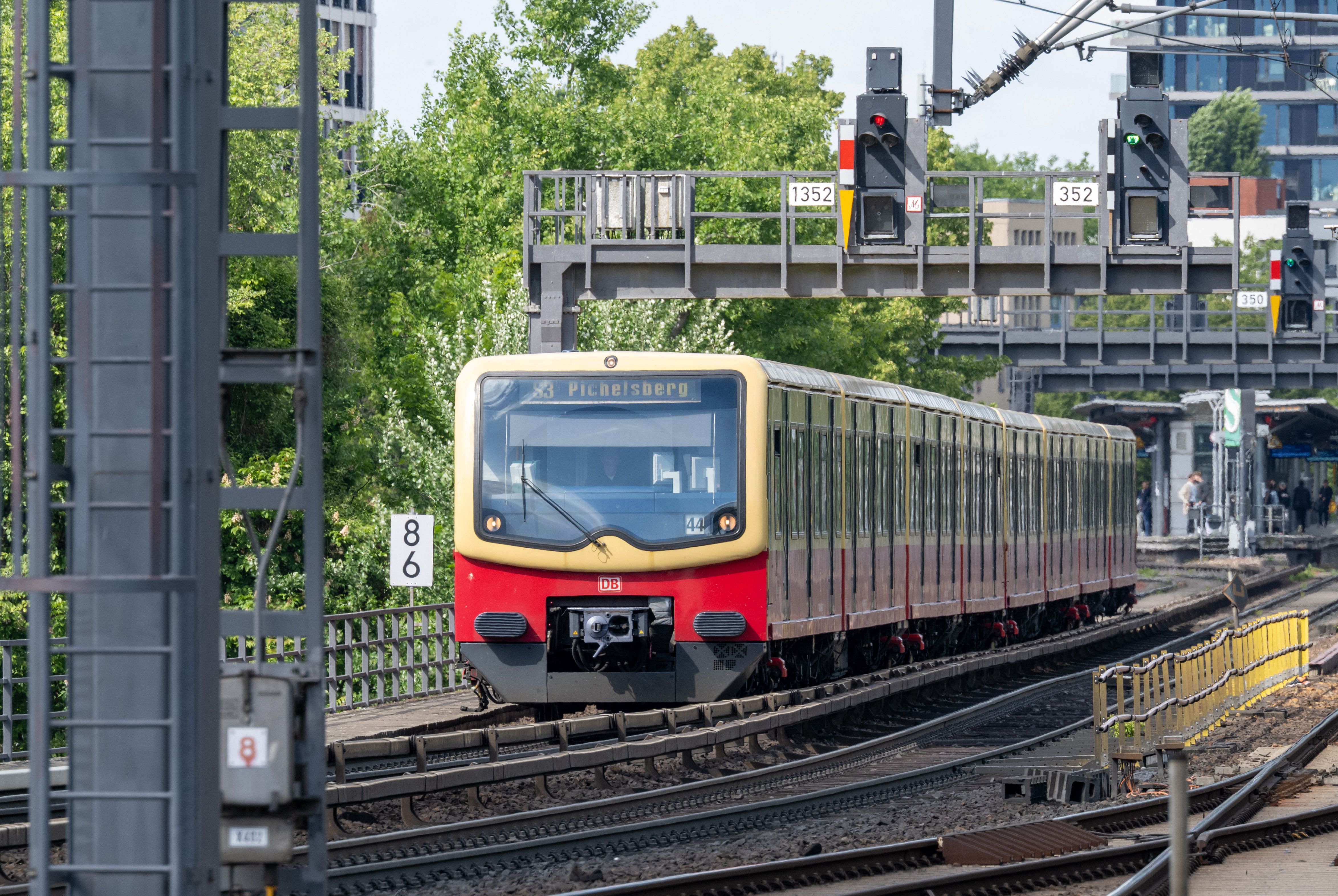 Störungen und Verspätungen bei der Berliner S-Bahn: Das ist der Grund