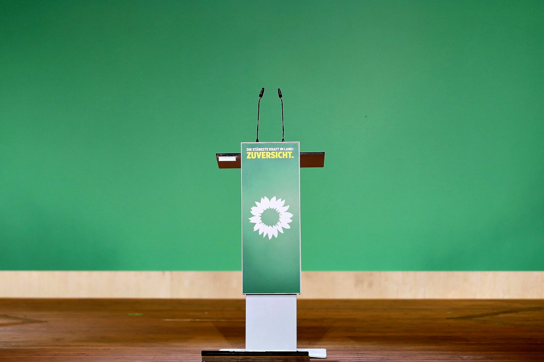 Laut Umfragen stecken die Grünen bei 13 Prozent fest. Was macht die Partei außenpolitisch falsch?