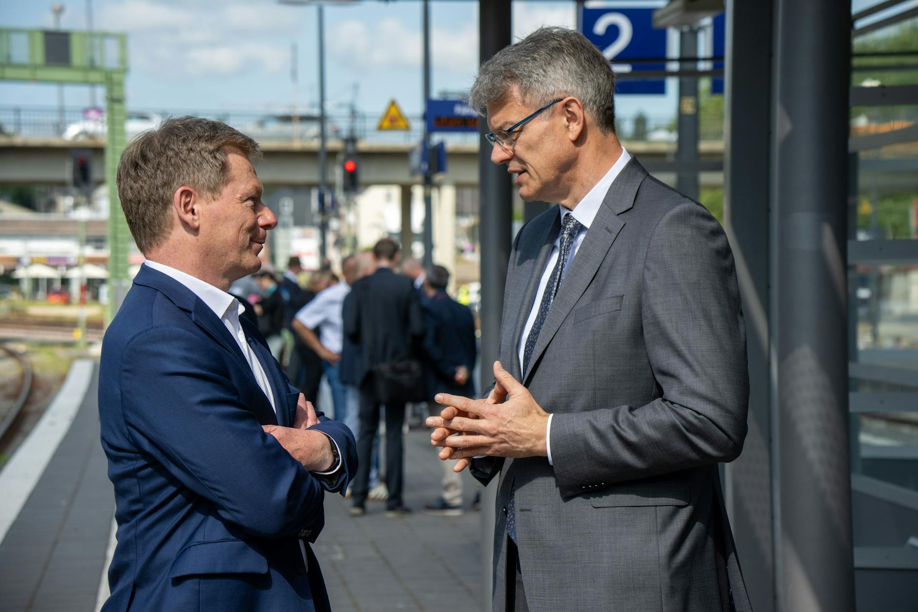 Freunde wurden sie nie: Bundesverkehrsminister Patrick Schnieder (re., CDU) und der Bisher-Vorstandsvorsitzende der Deutschen Bahn, Richard Lutz.
