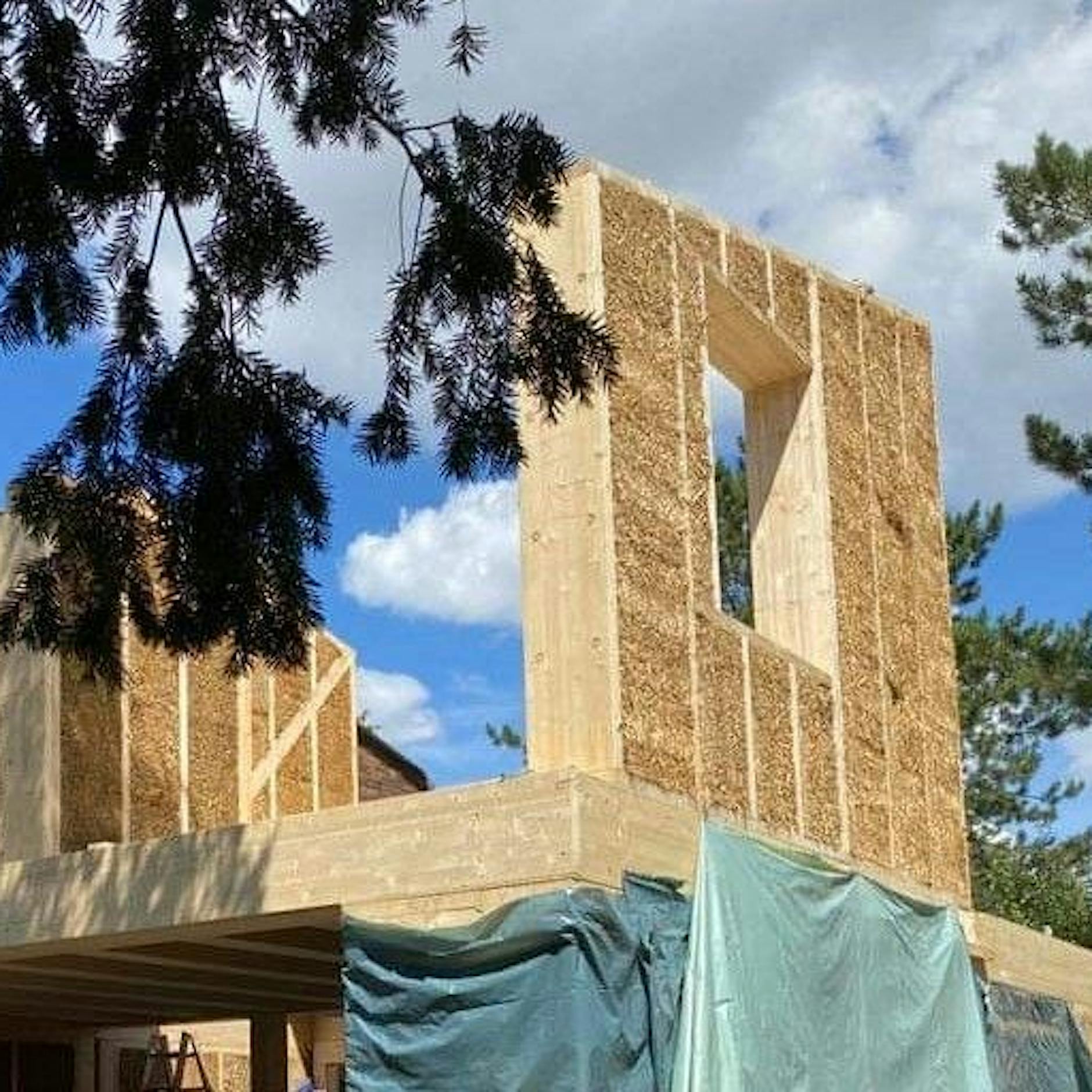 Architektur: Warum in Berlin kaum nachhaltige Strohballenhäuser gebaut werden