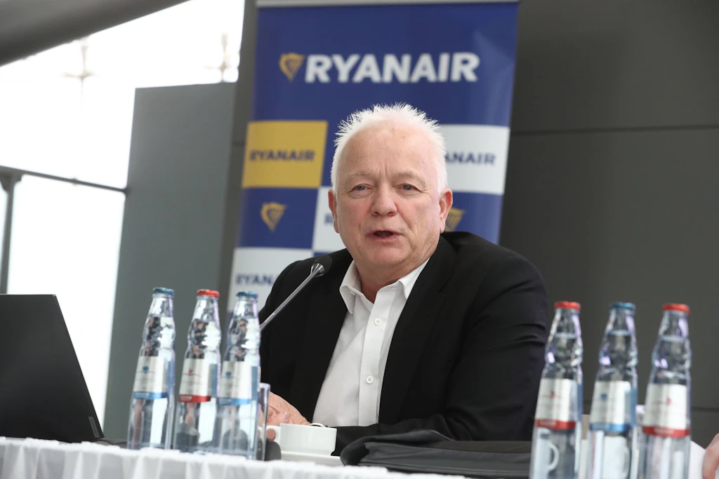 „Hoffnungslos ineffizient“: Ryanair-Chef macht Berliner BER nieder!