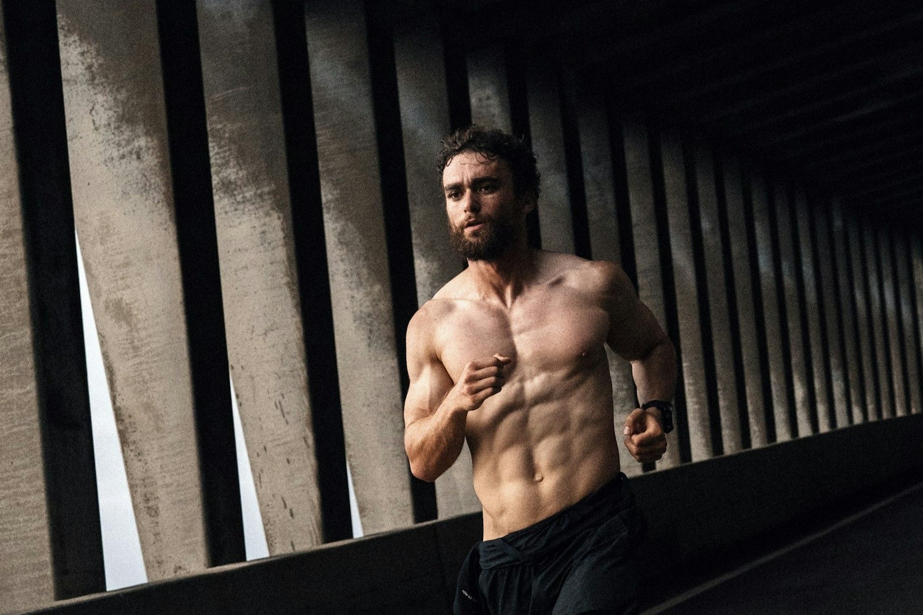 Wochenlang täglich 70 Kilometer: Das schafft auch Arda Saatçi nur mit der richtigen Einstellung.