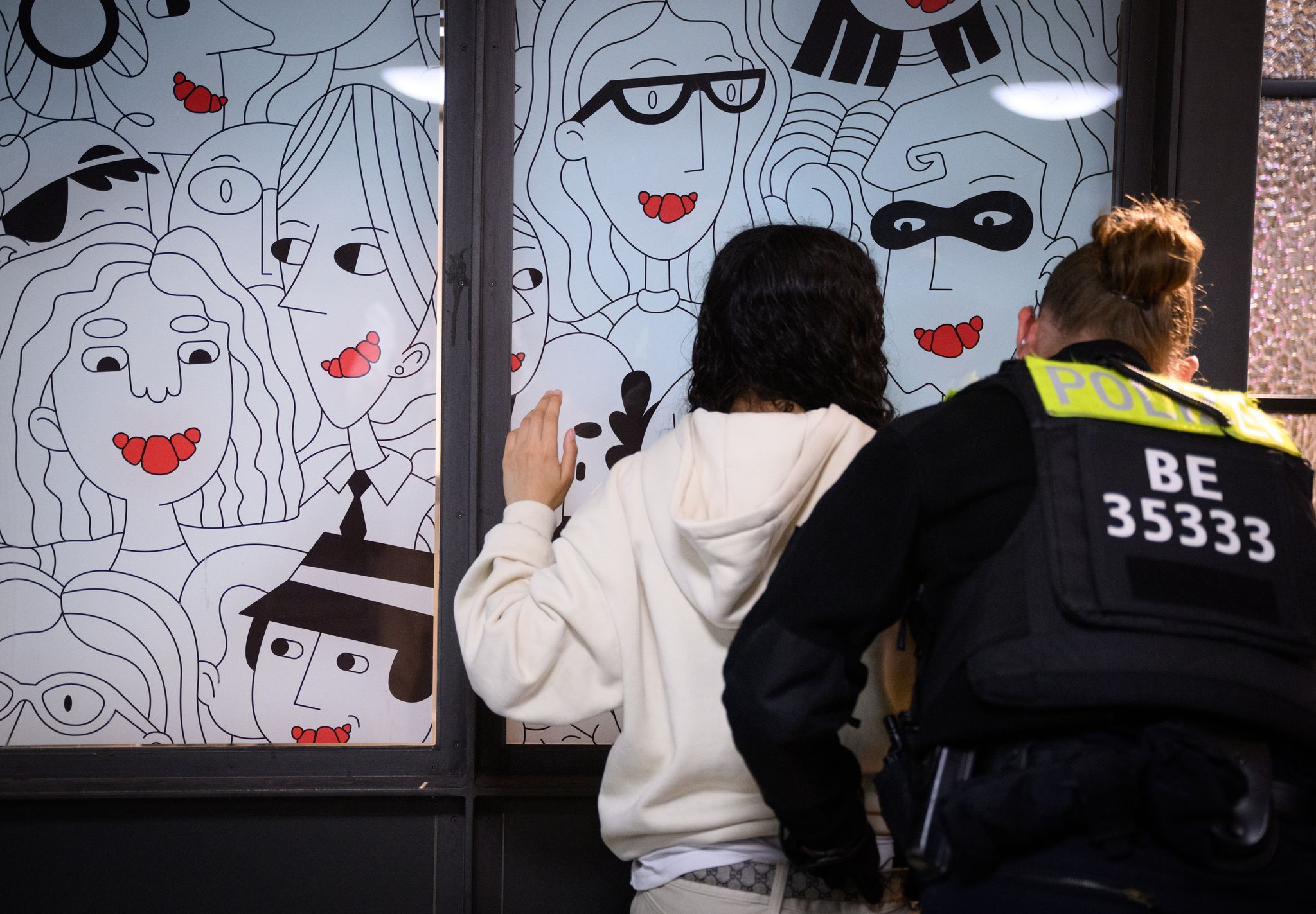 Ein Monat Waffenverbot im Berliner Nahverkehr: So viele Messer wurden gefunden