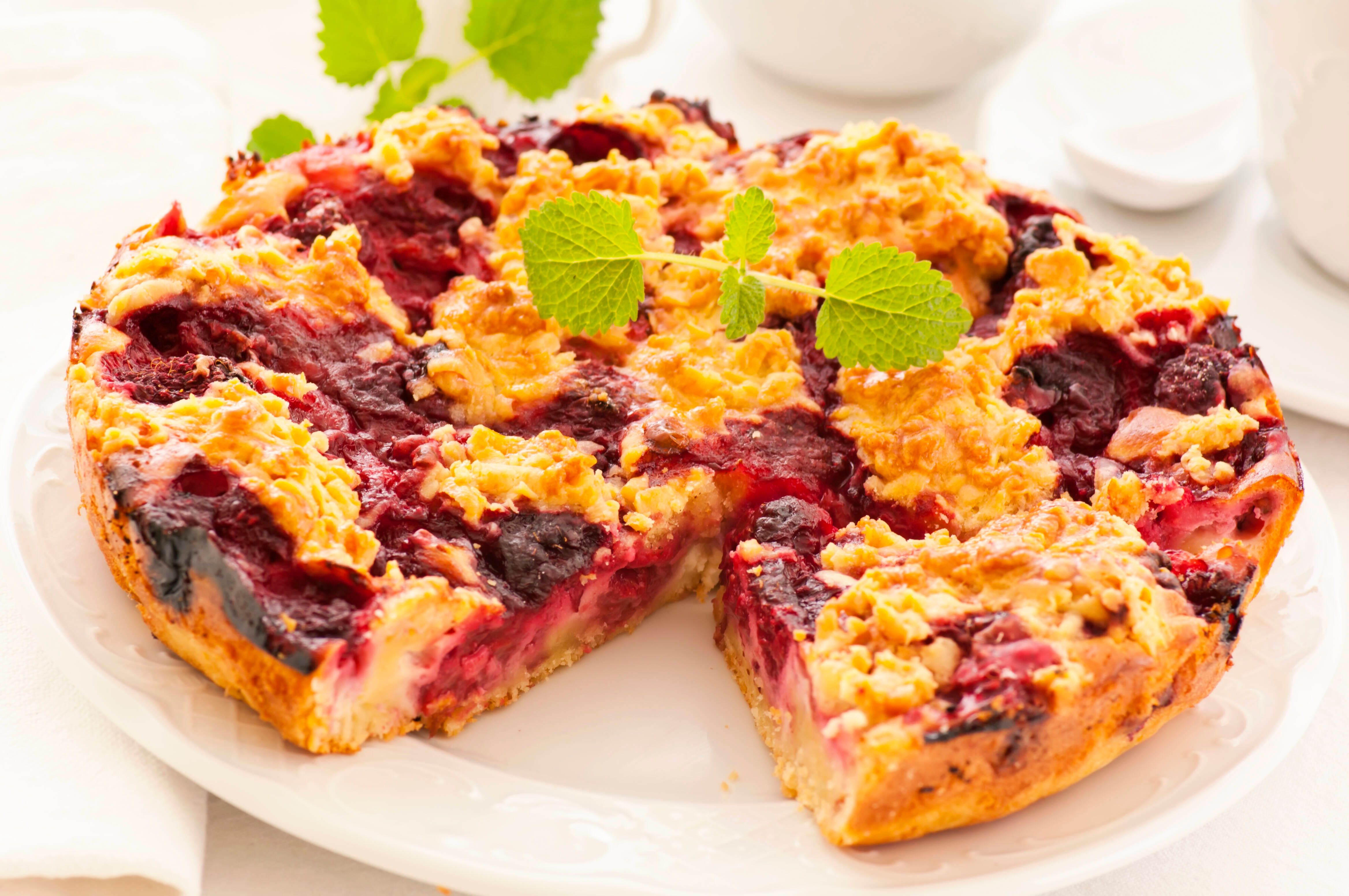 Rezept für Omas Pflaumenkuchen mit Pudding: Der leckere Sommerkuchen