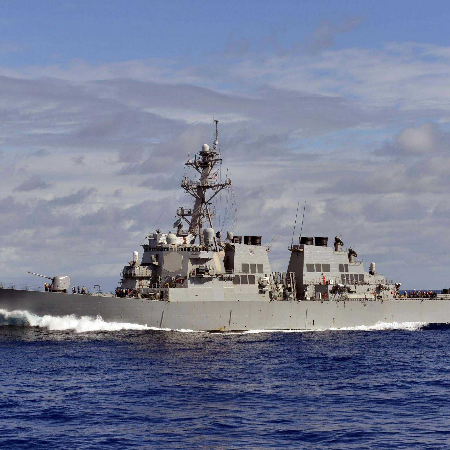 Image - Spannungen im Südchinesischen Meer eskalieren: Schlagabtausch zwischen China, den USA und den Philippinen