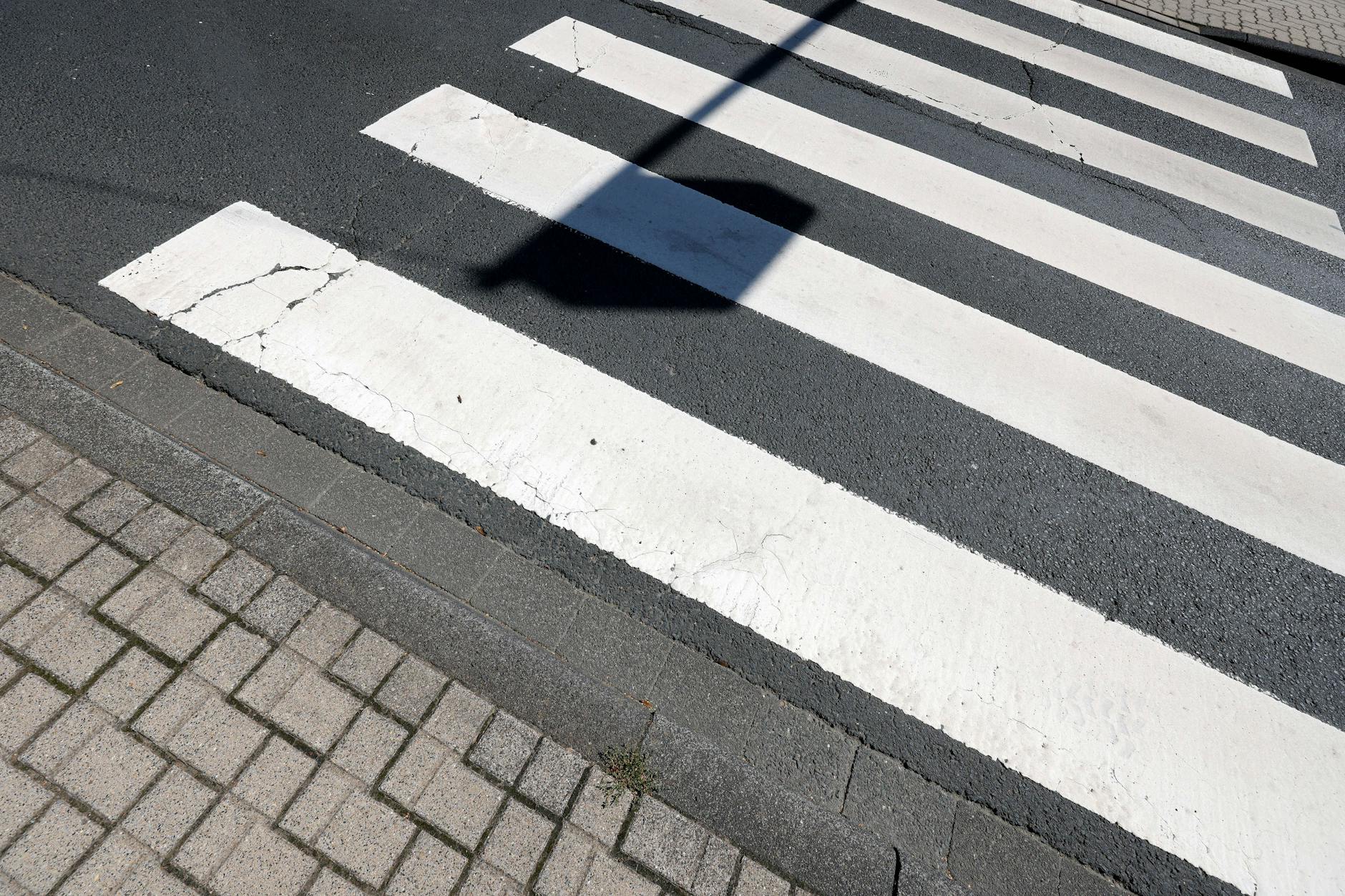 Keine Ampel notwendig: In Deutschland ersetzt der Zebrastreifen die rot-gelb-grüne Anzeige.