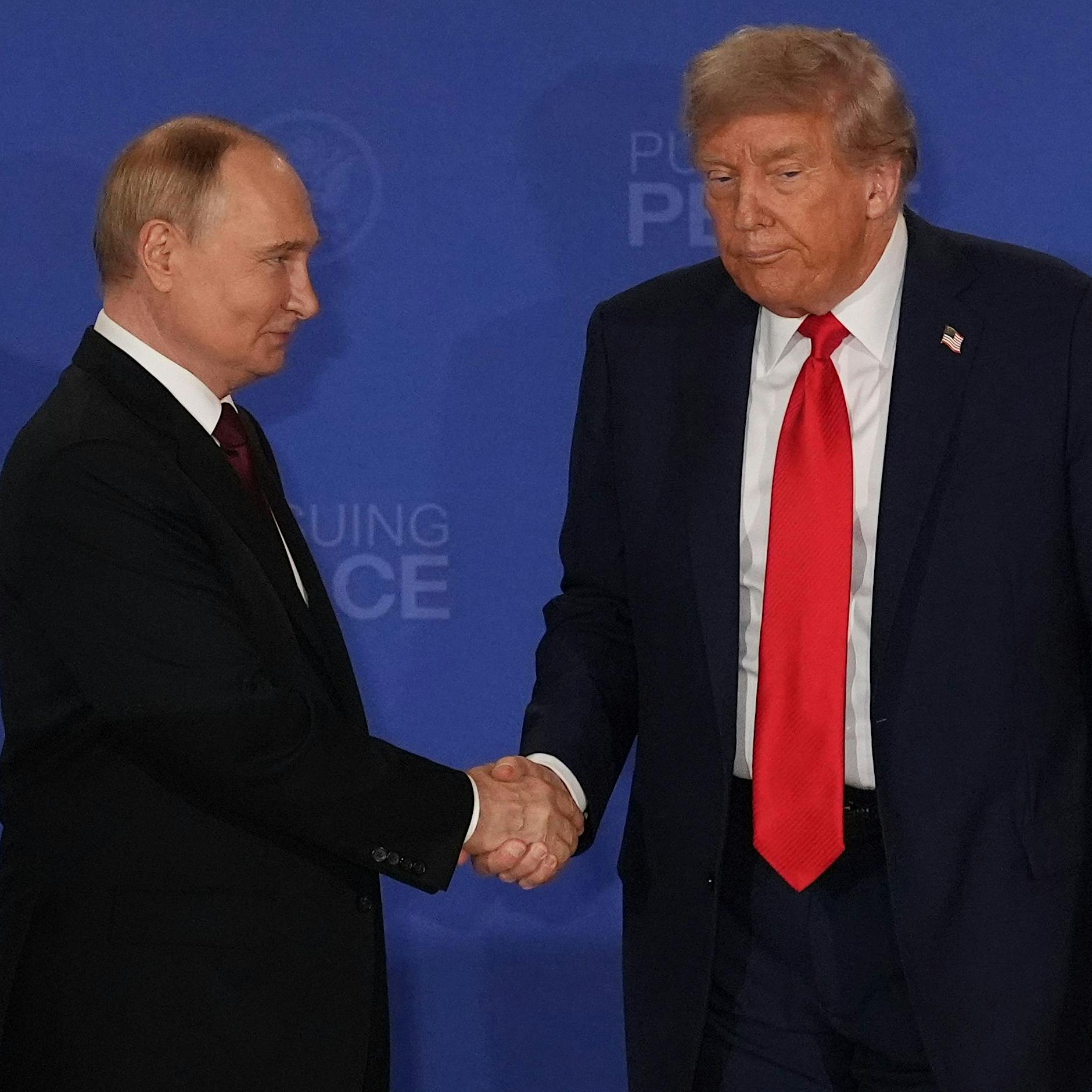 Russland nicht mehr isoliert, Ukrainekrieg geht weiter: Internationale Medien zum Trump-Putin-Gipfel