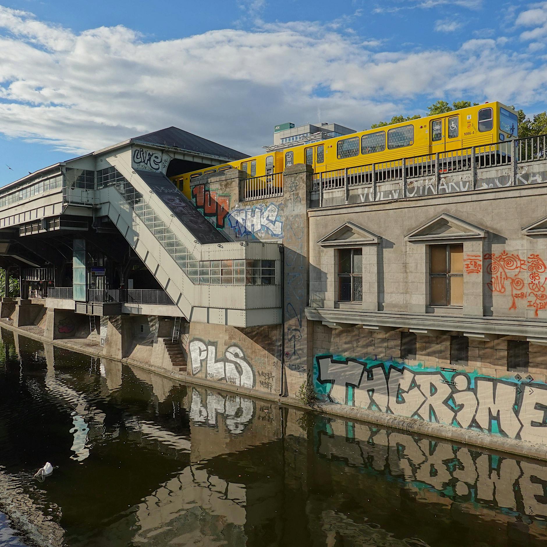 Ausdauertraining à la BVG: Diese U-Bahn-Stationen machen Umsteigen in Berlin zur Sporteinheit