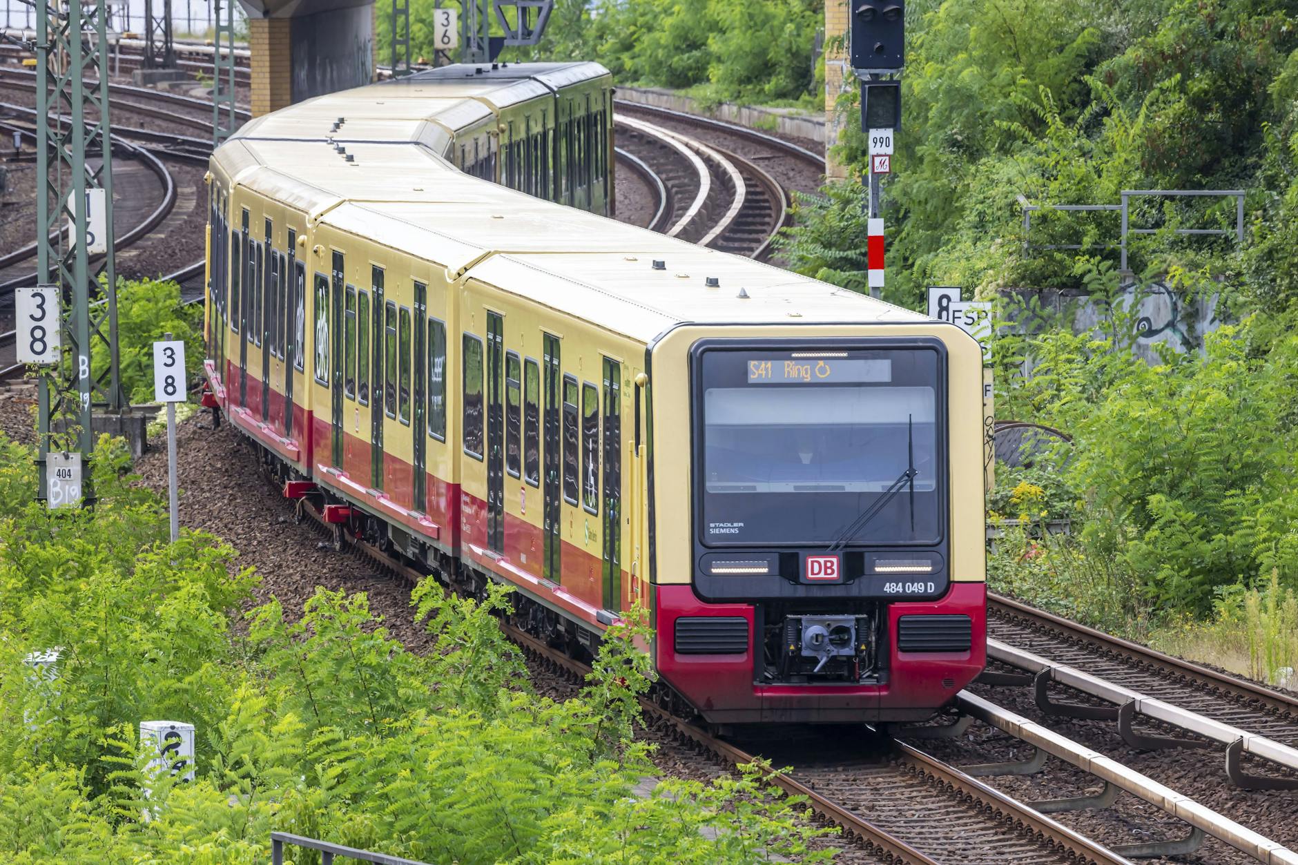 Eine defekte Weiche am S-Bahnhof Gesundbrunnen führt am Morgen zu Verspätungen und Zugausfällen – auch bei der Ringbahn.