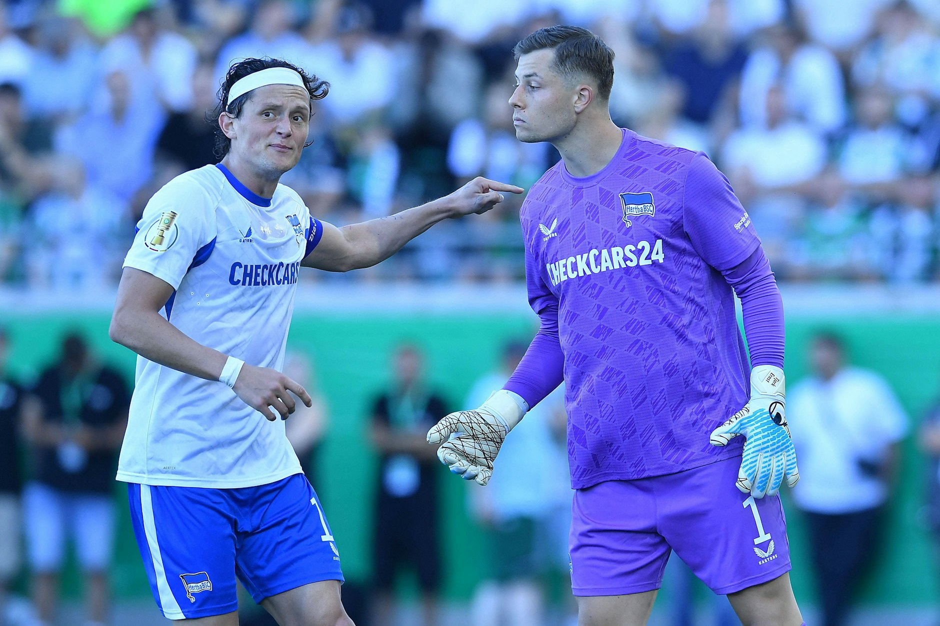 Torwart Tjark Ernst (r.) war beim Pokalerfolg von Hertha BSC bei Preußen Münster der beste Spieler auf Seiten der Berliner.