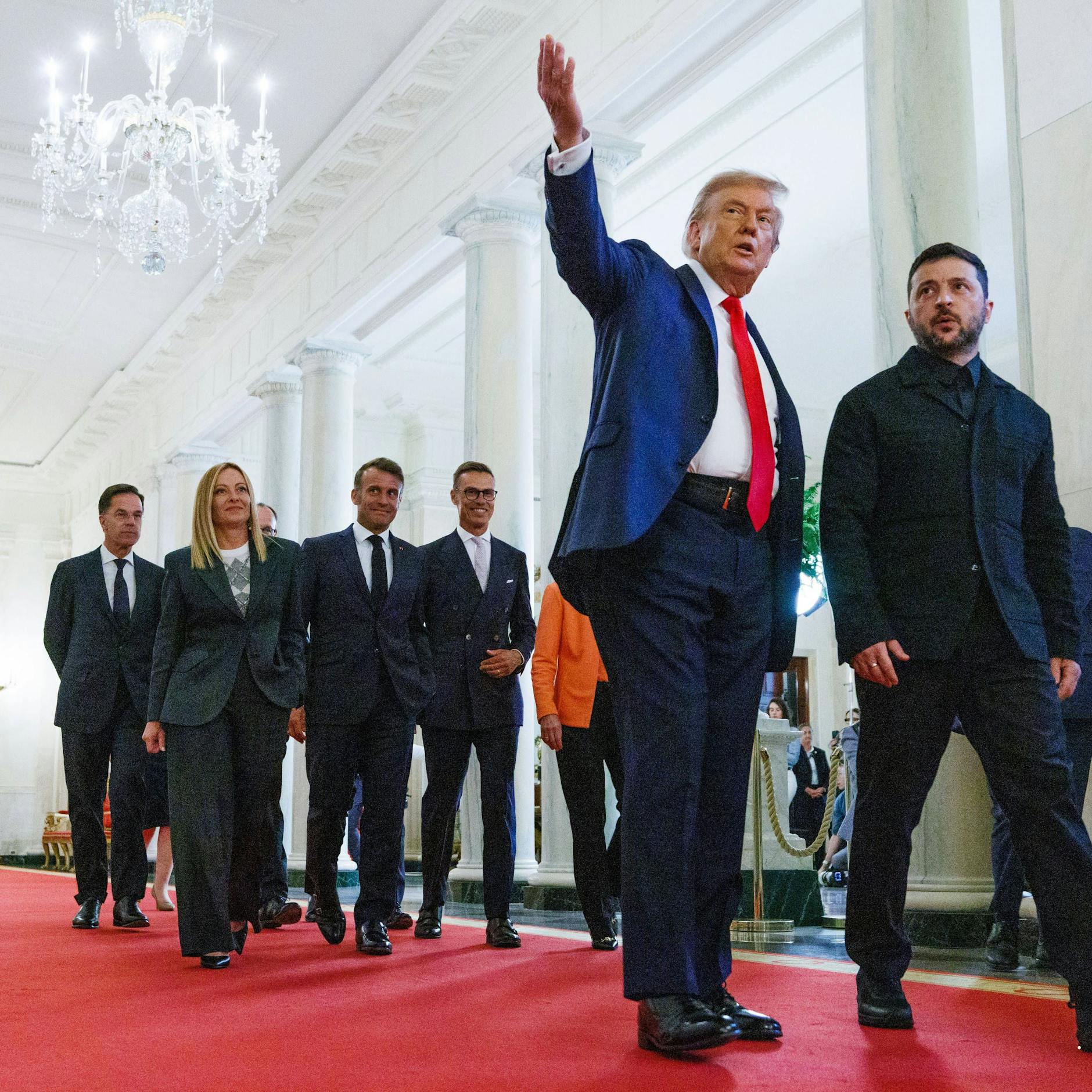 Image - Liveblog Ukraine-Gipfel: Kein Durchbruch – Trump soll Putin-Selesnkyj-Treffen vermitteln