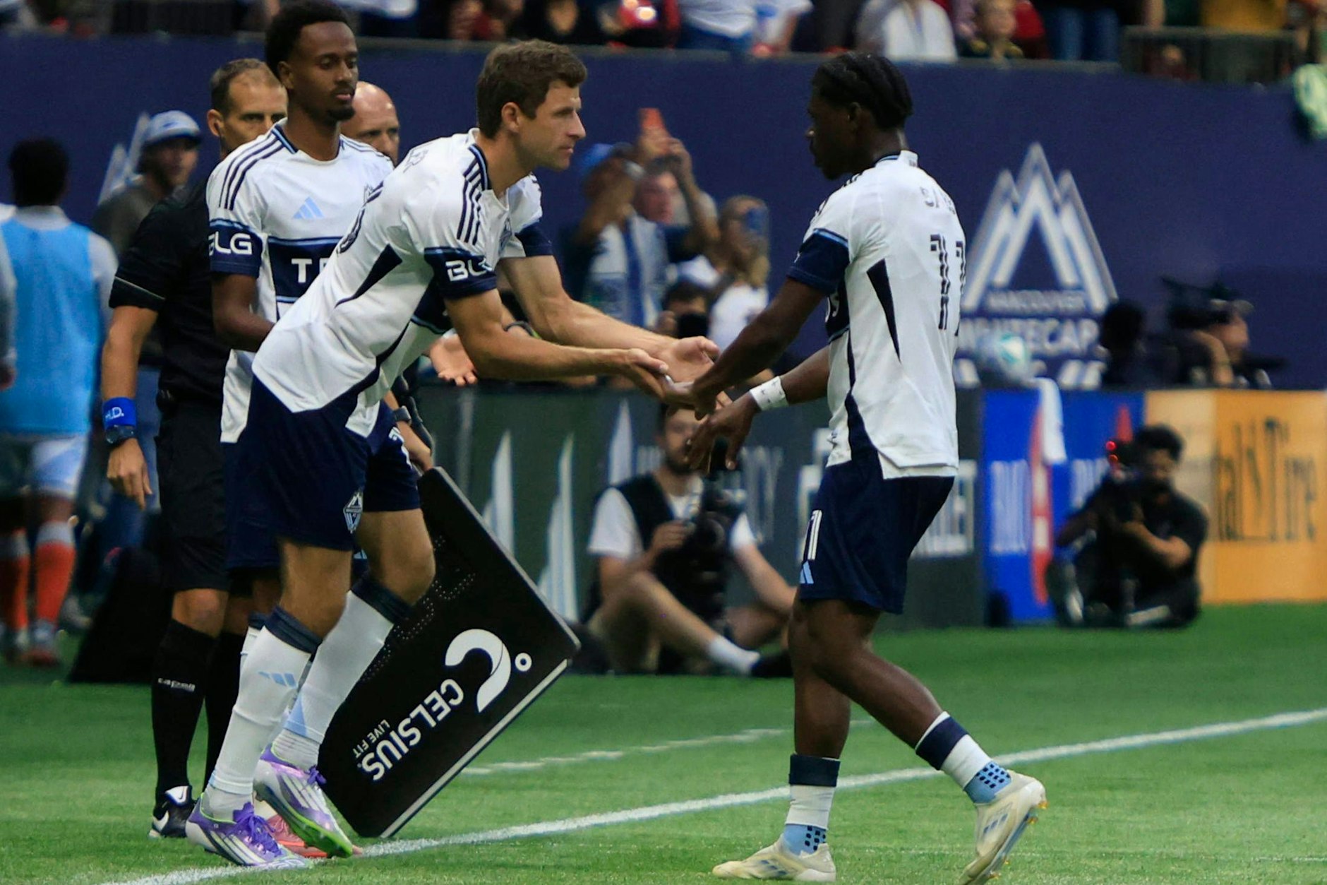 Der Debüt-Moment: Thomas Müller wird in der 61. Minute für sein erstes Spiel mit den Vancouver Whitecaps eingewechselt.