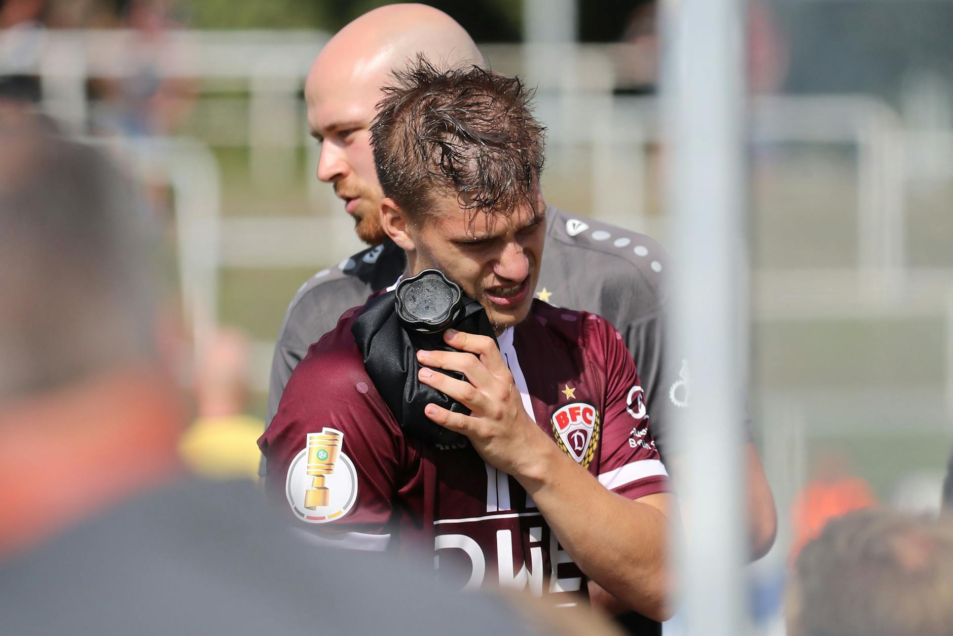 John Liebelt ist normalerweise hart im Nehmen, wenn er so das Gesicht verzieht, dann ist es wirklich ernst.