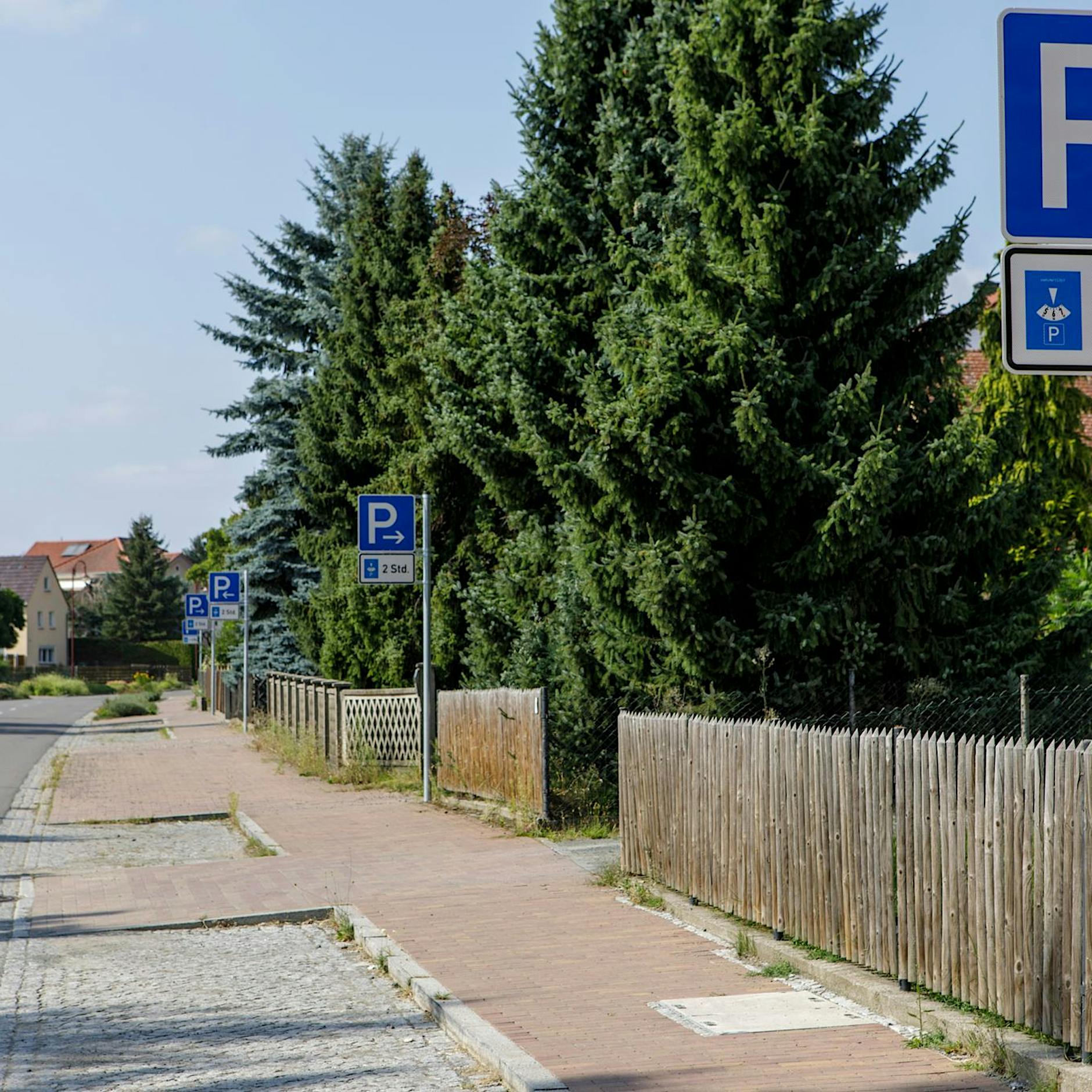 Schilderwald in Ostdeutschland: 16 Parkschilder sorgen für Ärger