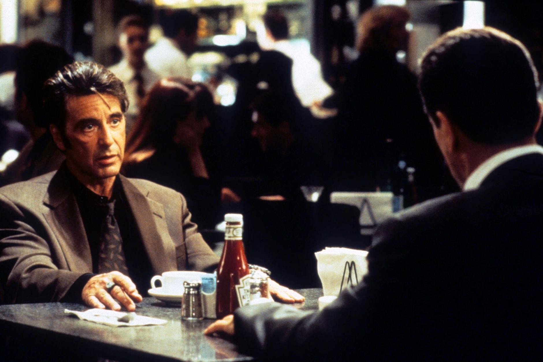 Samstag jagt Al Pacino Robert De Niro in „Heat“ durch die Nacht.