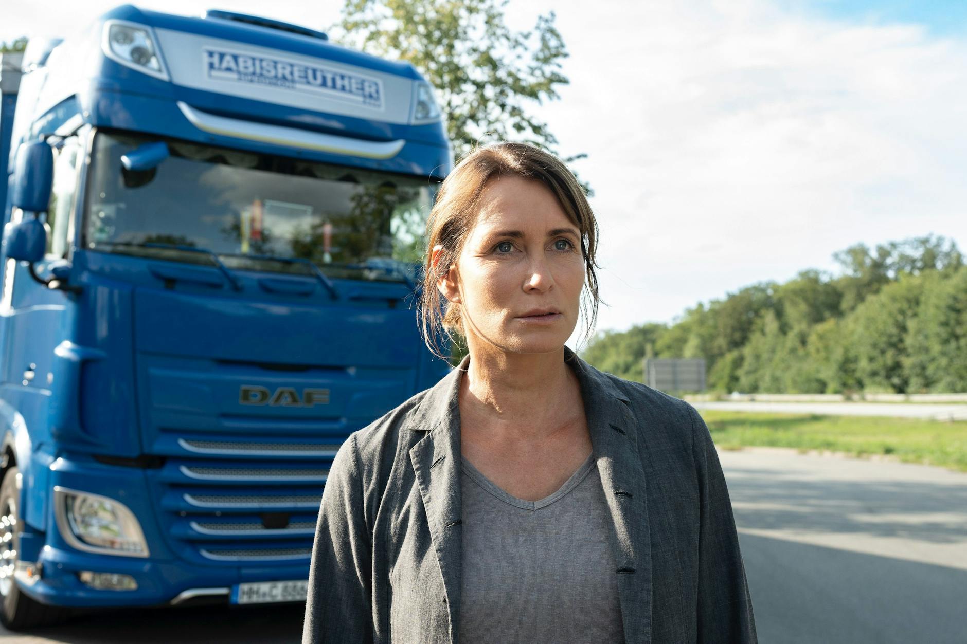 Auf Achse: Steffi (Anja Kling) will per Anhalter nach Hamburg.