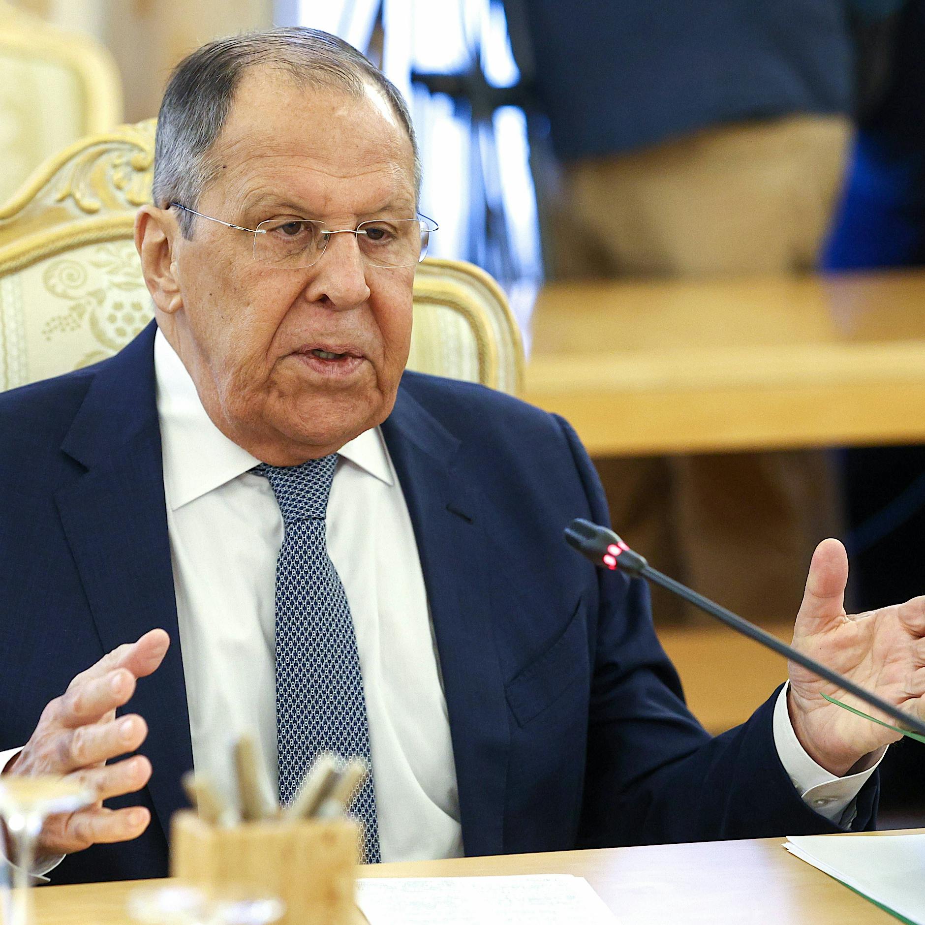 Ukraine-Krieg: Lawrow wirft Europa Blockade von Friedensbemühungen vor