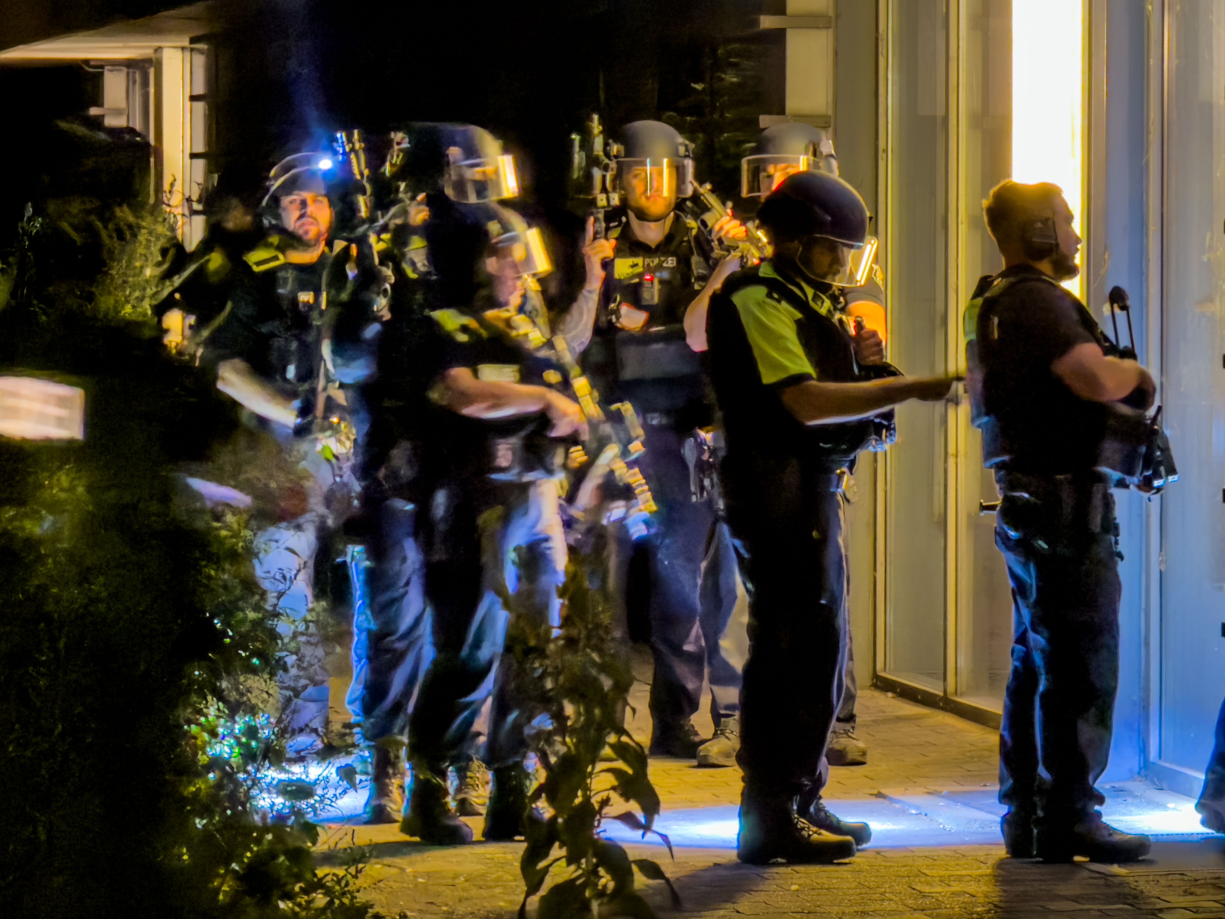 Schüsse in Kreuzberg – Polizei im Großeinsatz! Ein böser Scherz?