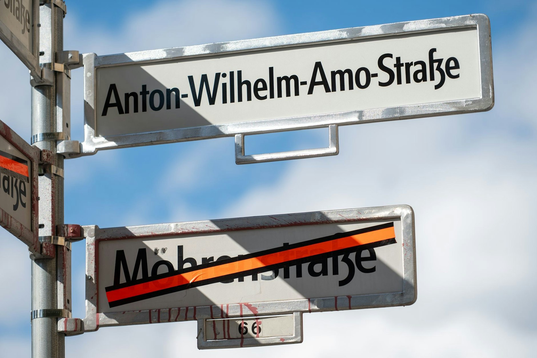 Die Mohrenstraße darf am Samstag endgültig in Anton-Wilhelm-Amo-Straße umbenannt werden.