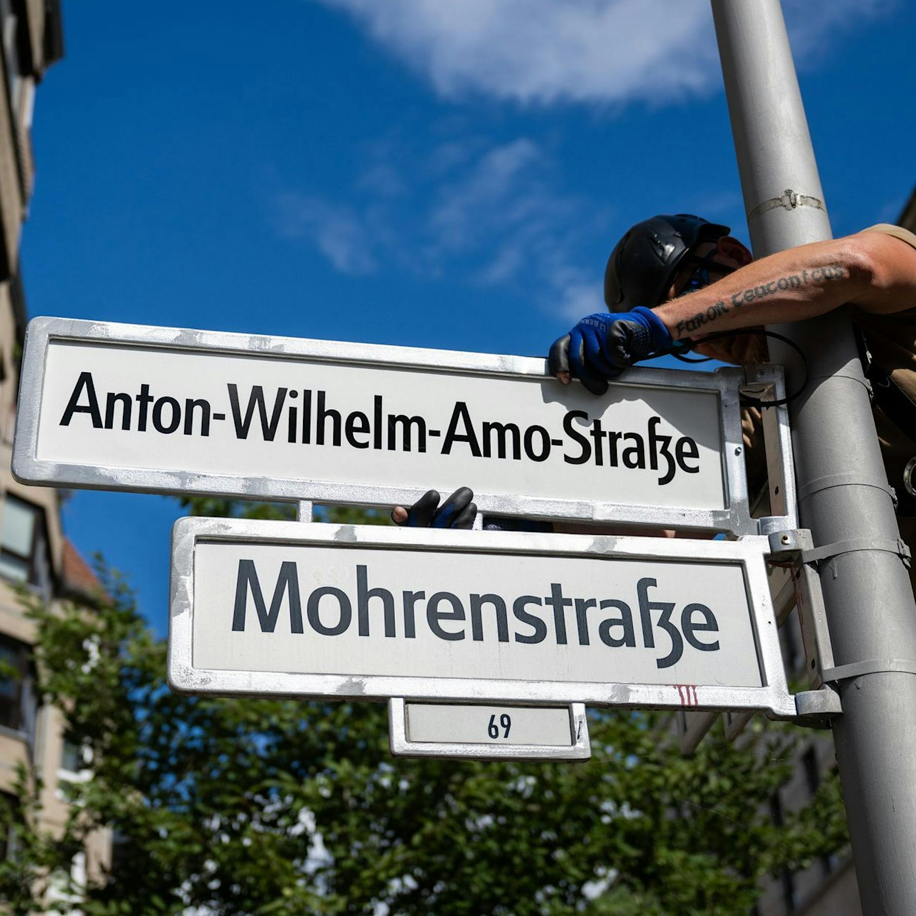 Also doch! Berliner Mohrenstraße wurde wie geplant umbenannt!