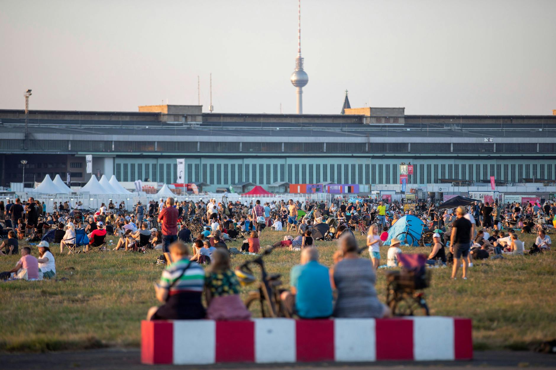 60.000 Fans werden beim Konzert auf dem Tempelhofer Feld erwartet.