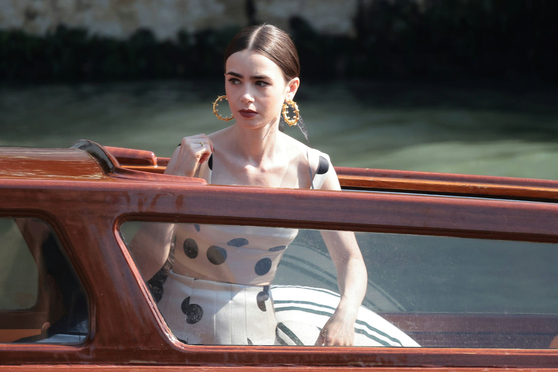 Ein Todesfall erschüttert das Set von „Emily&nbsp;in Paris“.