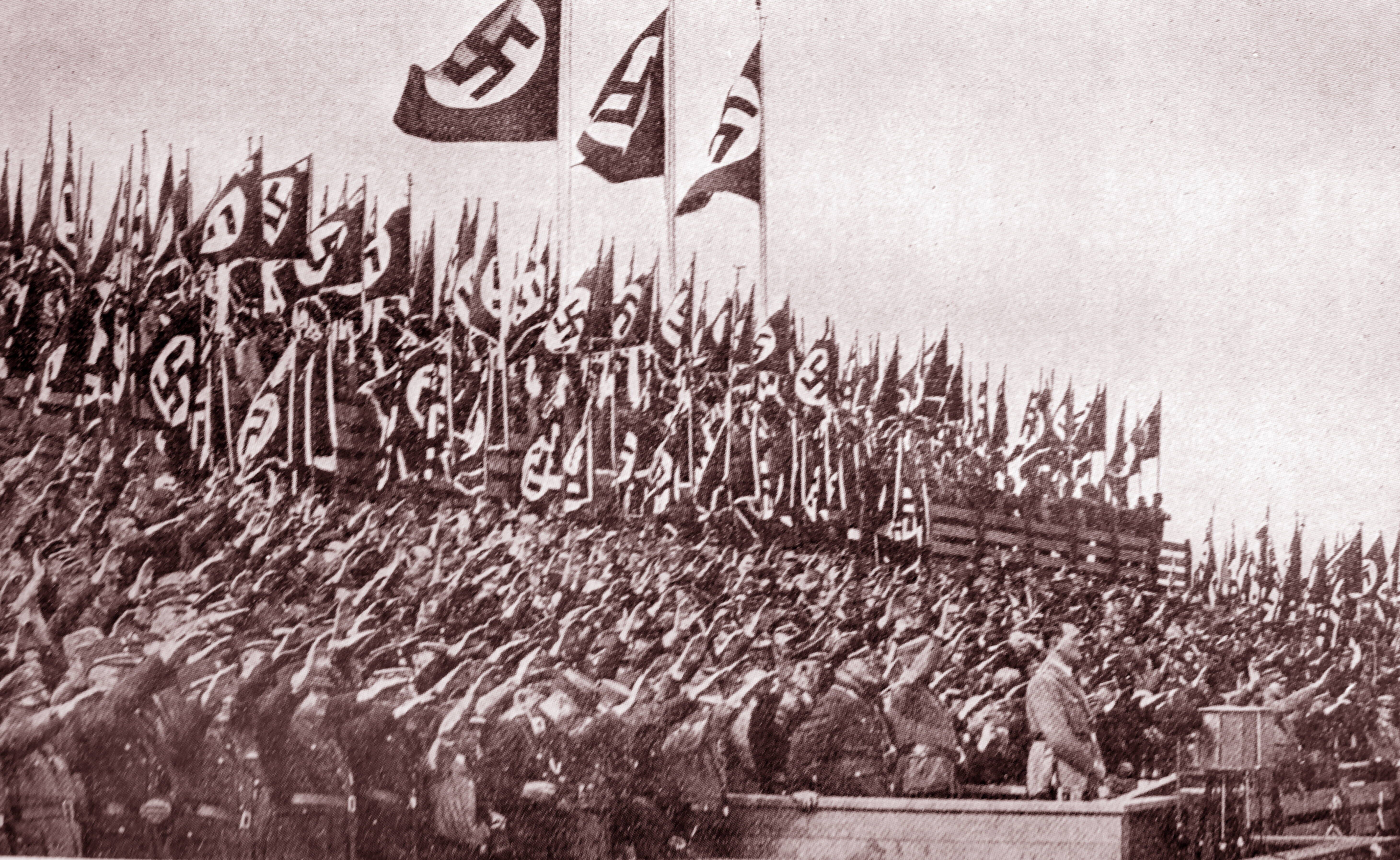 Image - Der Weg in die Diktatur: „Nicht mitmachen ist kein Widerstand“