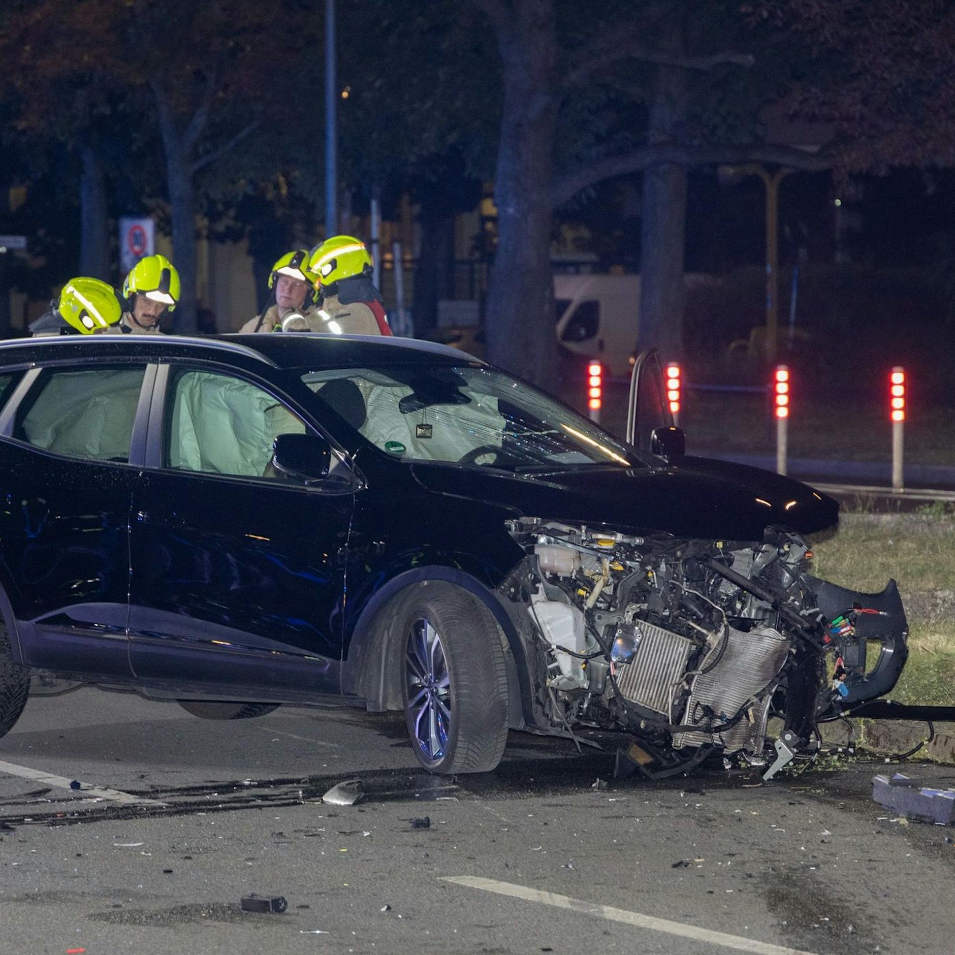 Neukölln: Vier Verletzte bei heftigem Crash