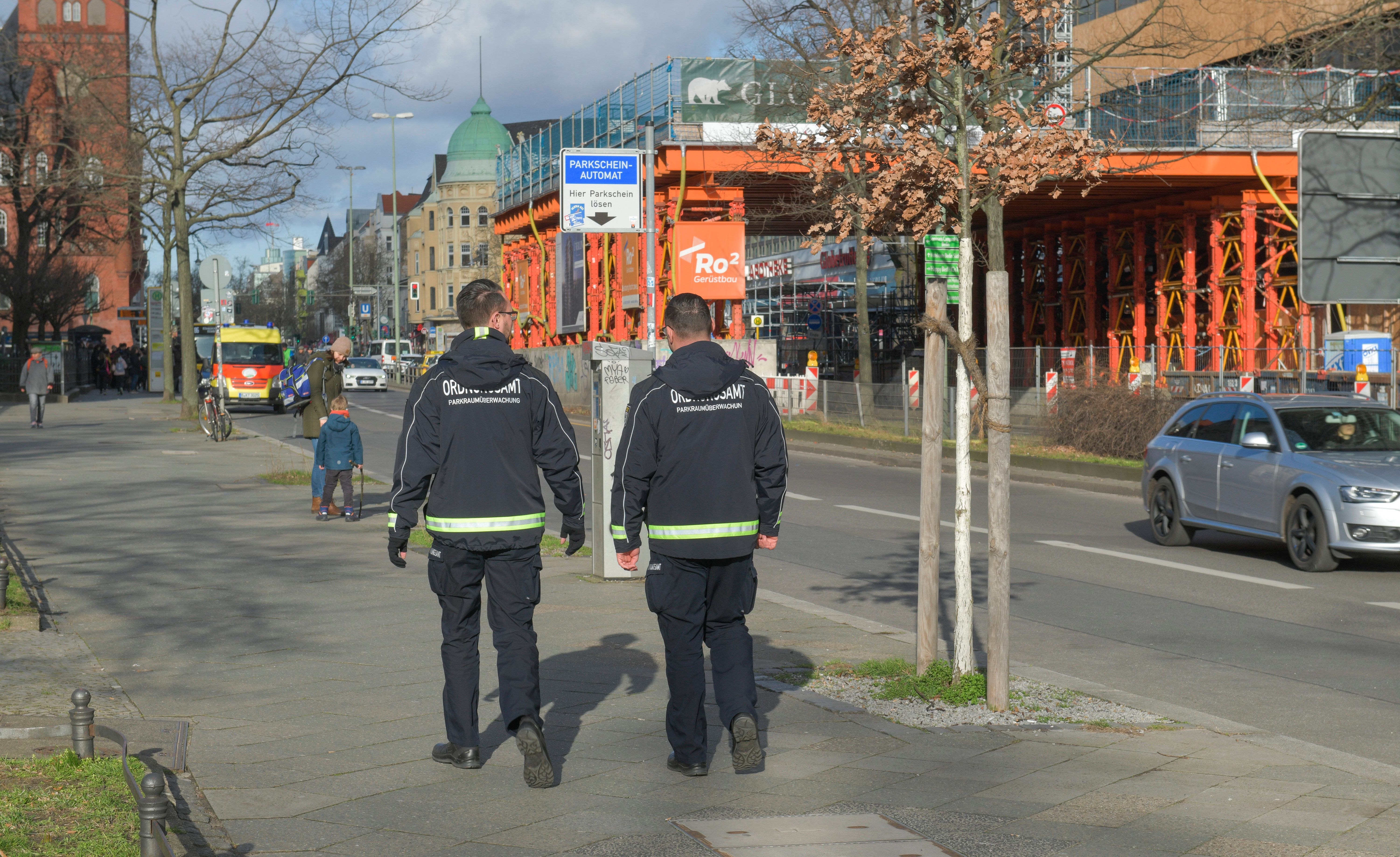 Berlins kranke Verwaltung: Beamte fallen pro Jahr sechs Tage häufiger aus