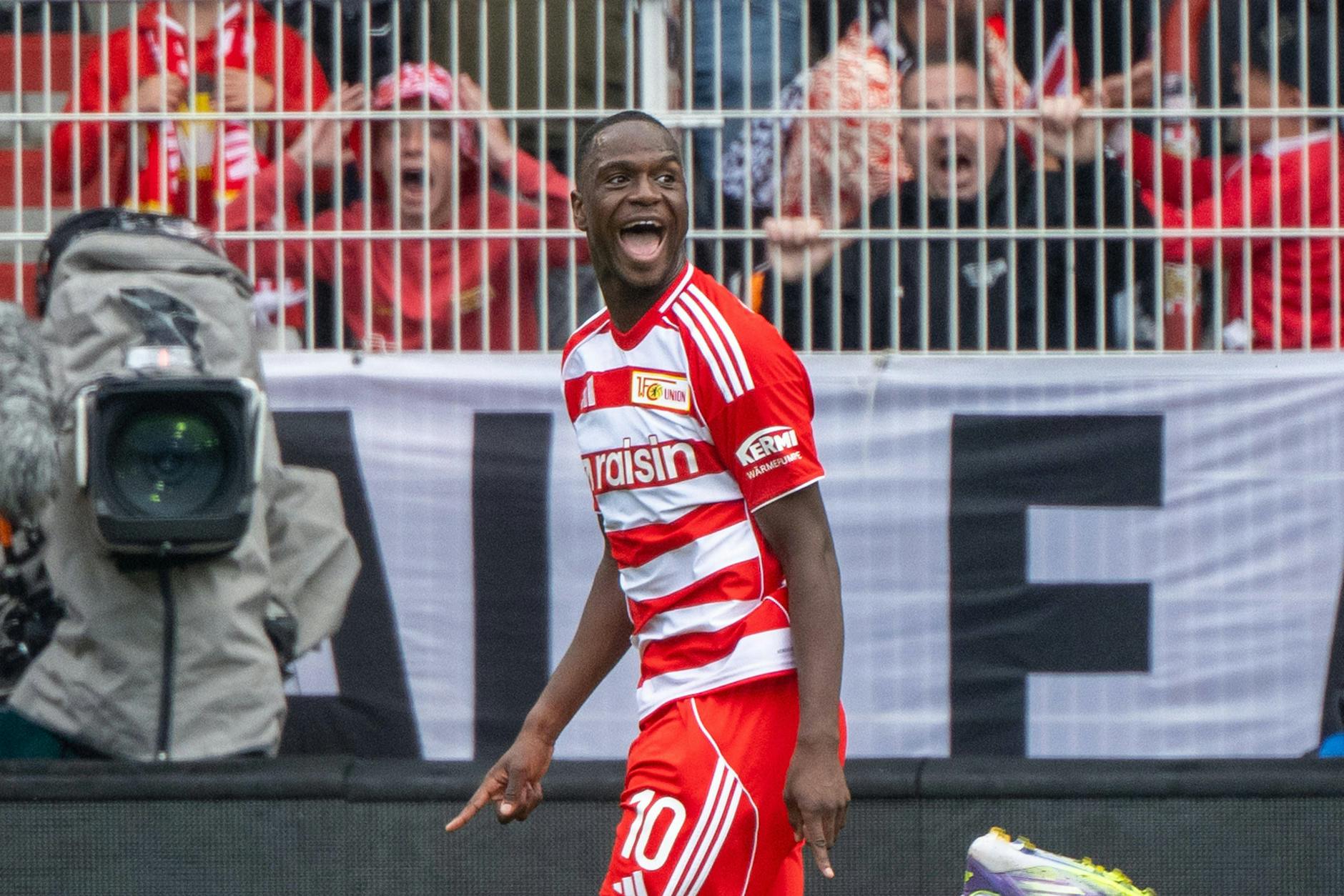 Der Mann ist Unions neues Gesicht des Lächelns. Stürmer Ilyas Ansah trifft sofort doppelt bei seinem Bundesliga-Debüt.