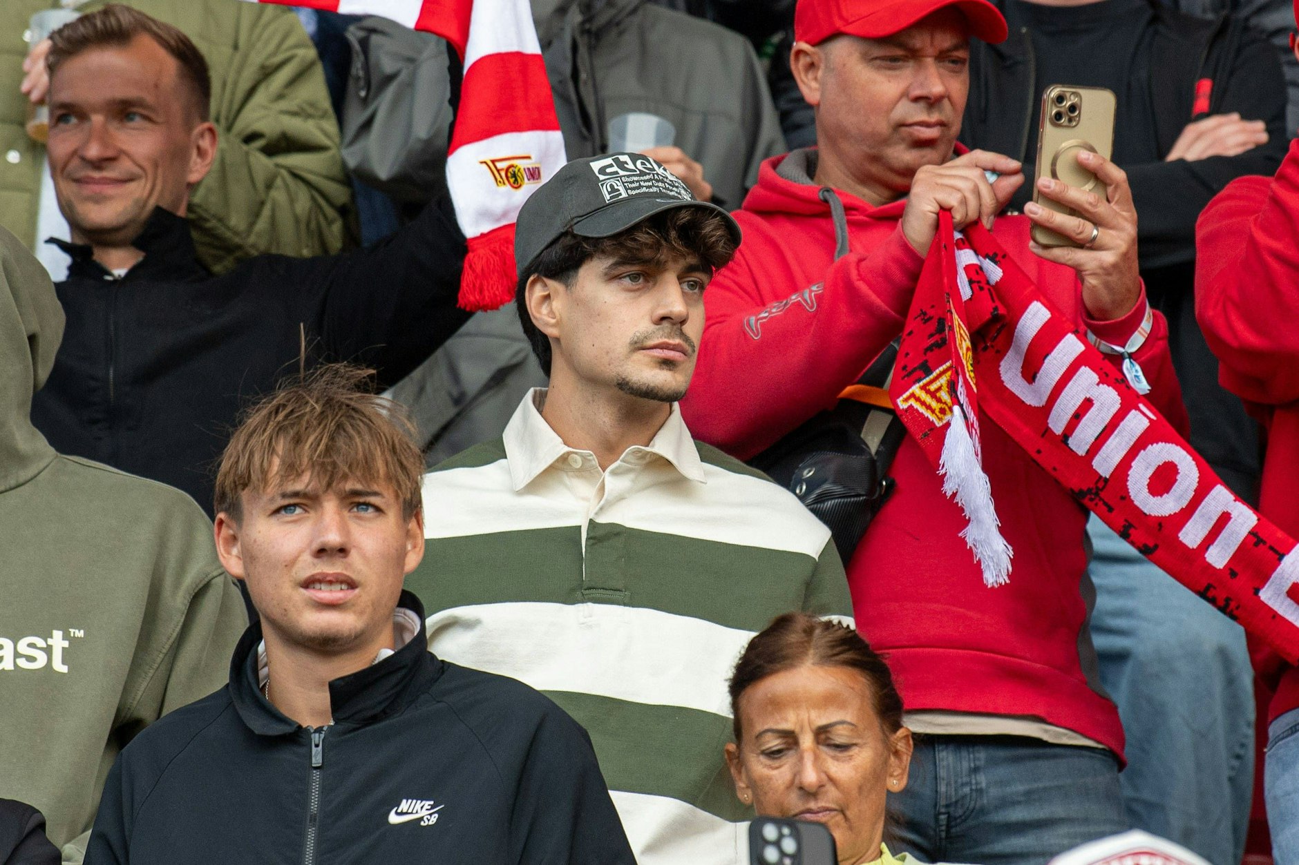 Sonnabend schaute Diogo Leite Unions Heimsieg gegen den VfB Stuttgart auf der Tribüne. Sein Verkauf steht bevor.