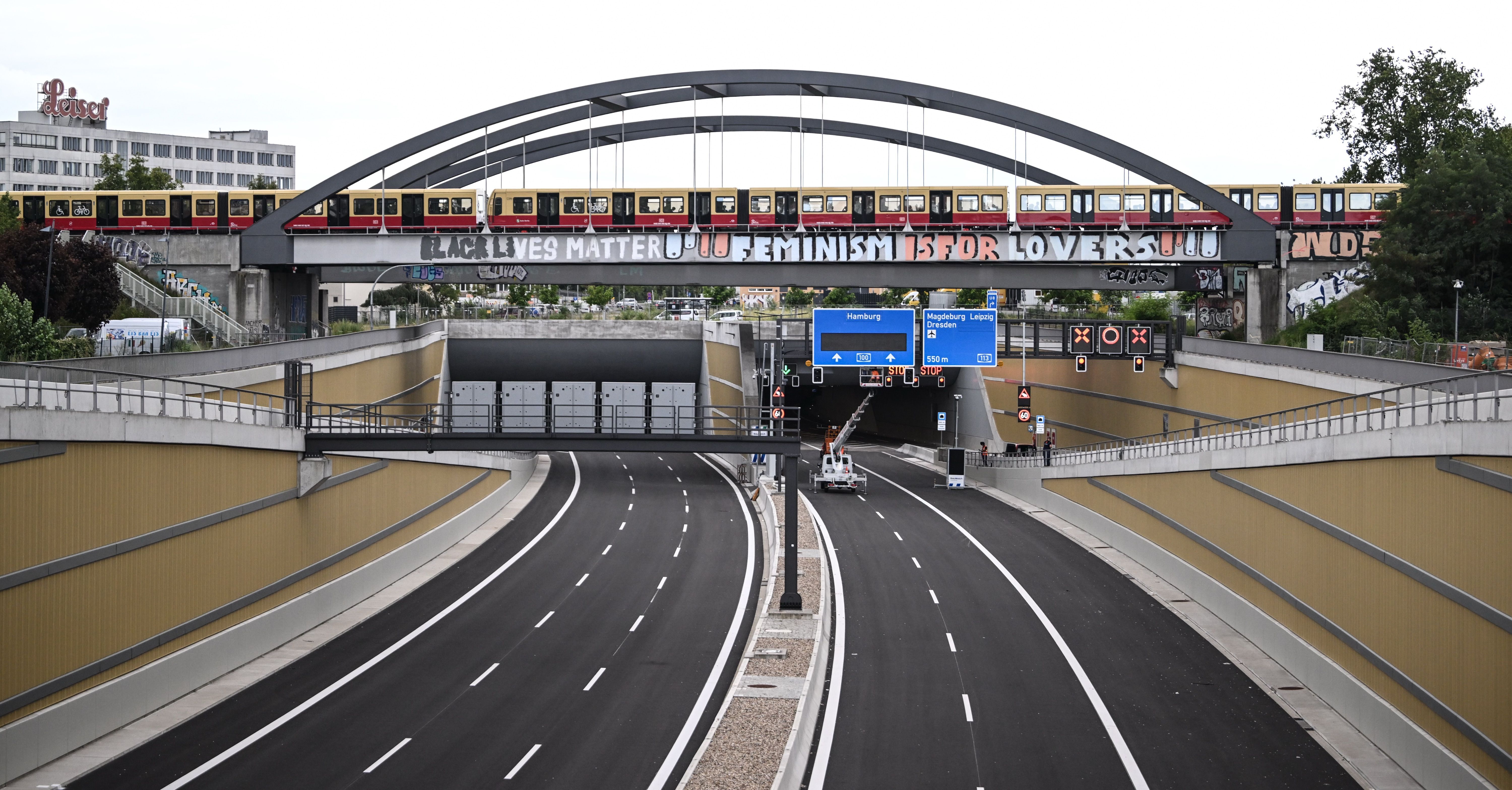 Image - A100-Verlängerung: Heute rollen erste Autos, hier wird protestiert