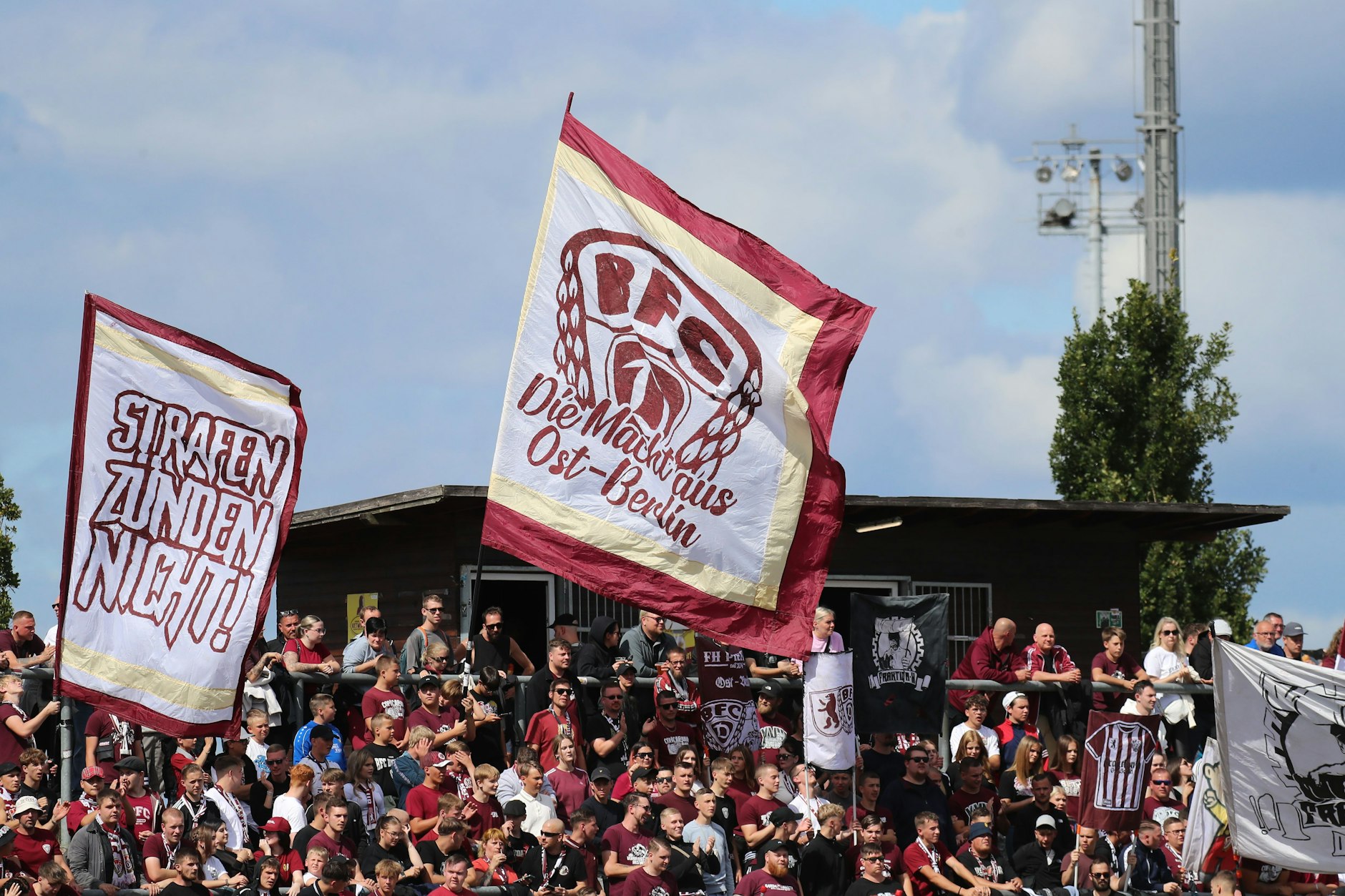 Für die Fans des BFC Dynamo ist das Spiel beim 1. FC Magdeburg II eine besonderer Partie.