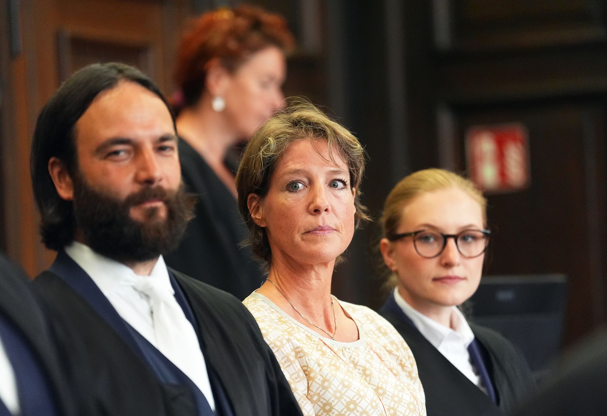 Richterin genervt, Anwälte giften sich an, Christina Block schweigt