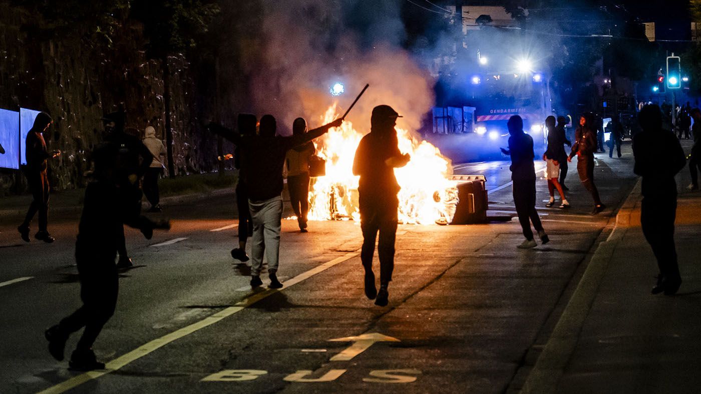 Krawalle in der Schweiz eskalieren: Nach Tod eines Jugendlichen fliegen Molotowcocktails