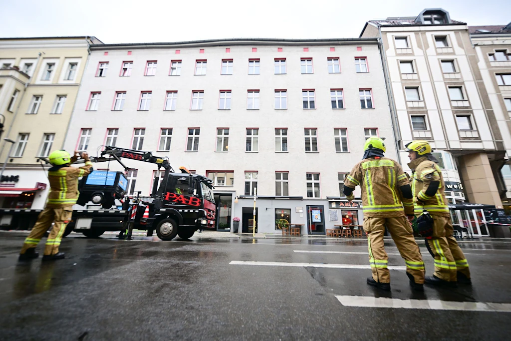 Einsturzgefahr in Berlin-Mitte: THW arbeitete bis in die Nacht
