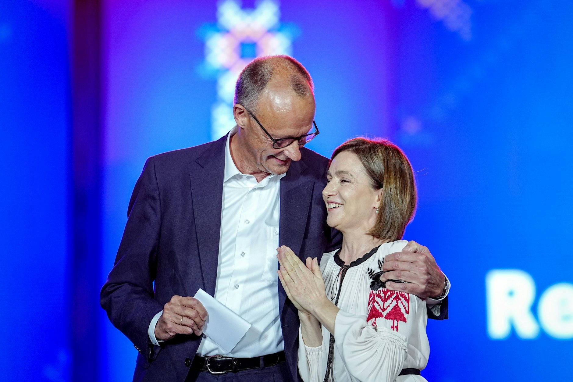 Bundeskanzler Friedrich Merz mit der proeuropäischen Präsidentin der Republik Moldau, Maia Sandu, in Chișinău.