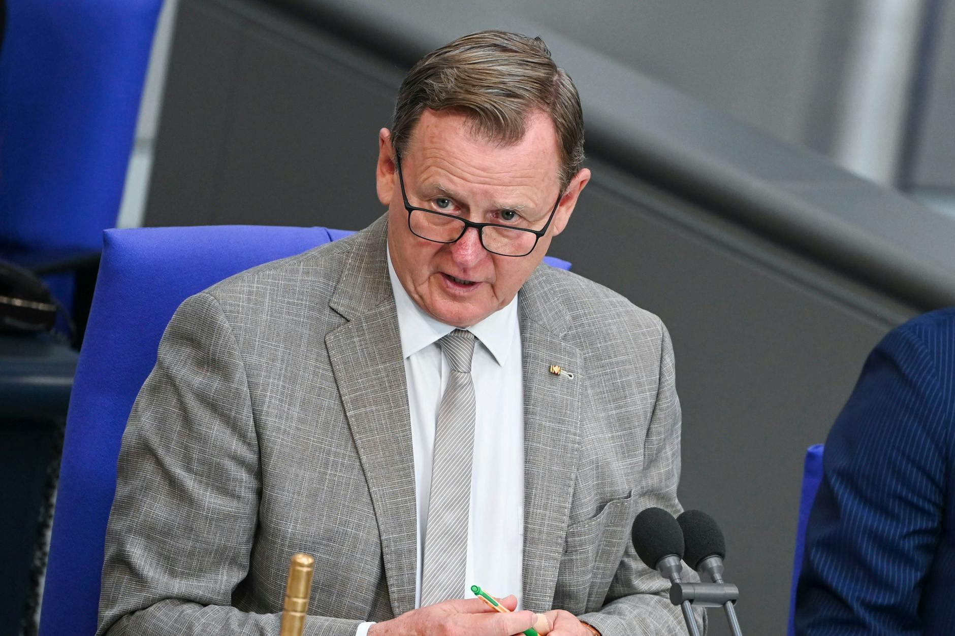 Bodo Ramelow (Die Linke), Bundestagsvizepräsident, spricht sich für eine neue Hymne und Nationalflagge für Deutschland aus.