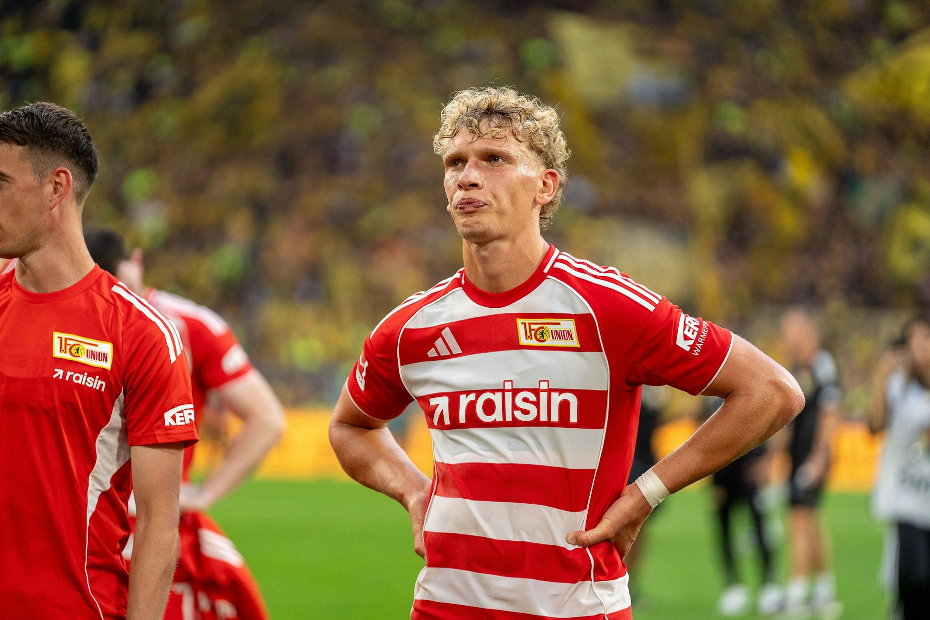 Union-Abwehrchef Leopold Querfeld hatte gegen BVB-Torjäger Sehrou Guirassy einen ganz schweren Stand.