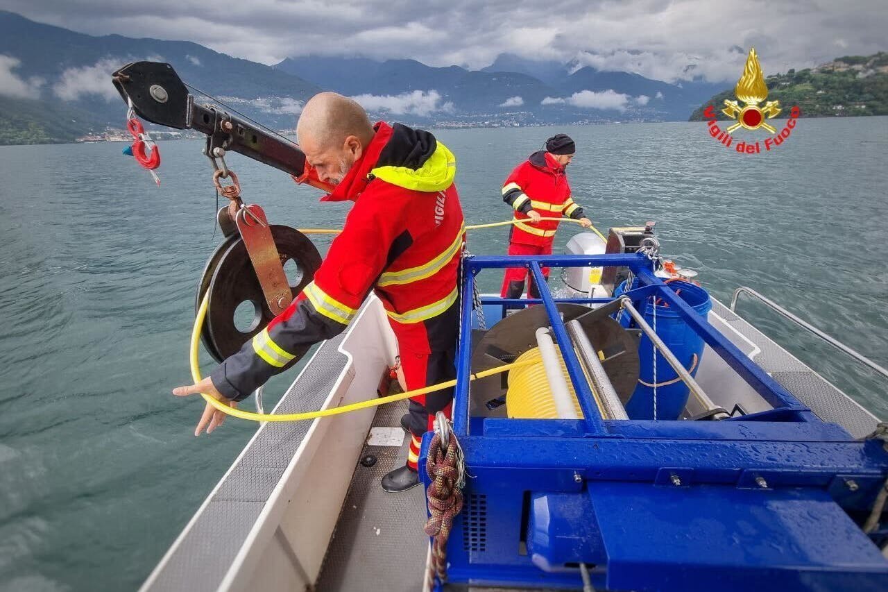 Einsatzkräfte suchten tagelang auf dem Comer See in Norditalien nach dem vermissten Familienvater Sergio C.